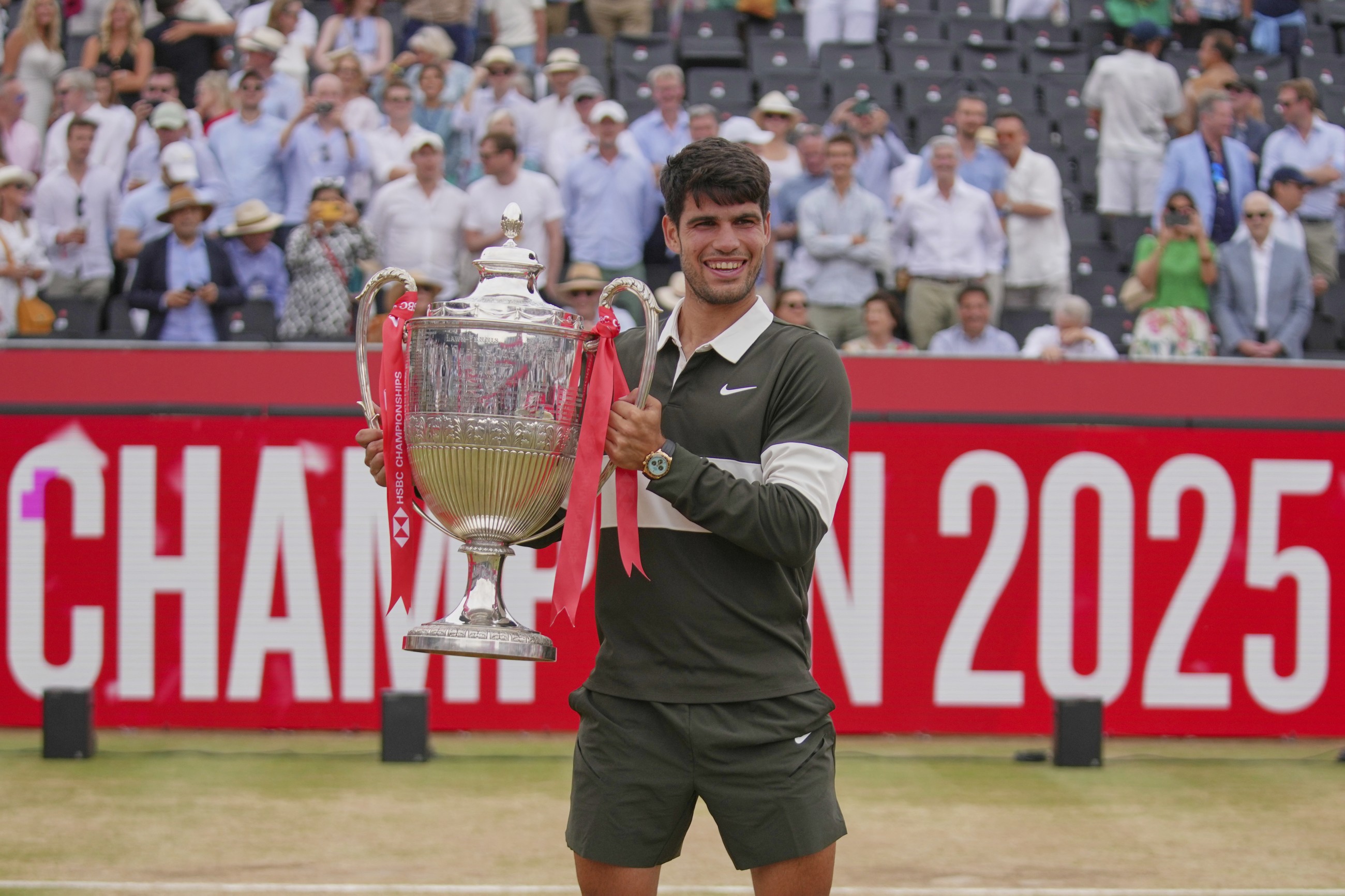 Alcaraz battles past Lehecka in Queen’s final, Bublik clinches Halle Open title