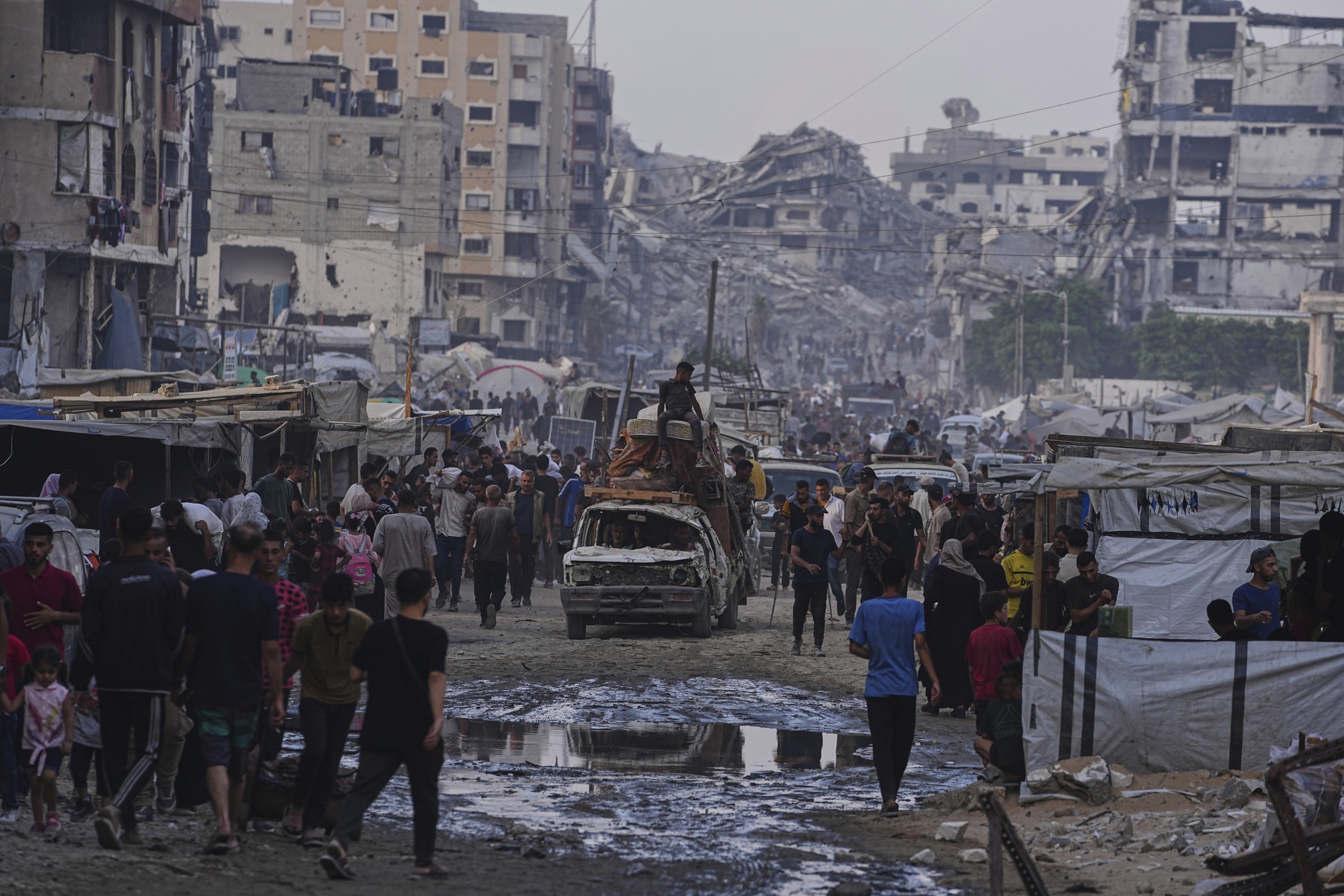 Do not lose sight of Gazans’ need as war spreads: Pope