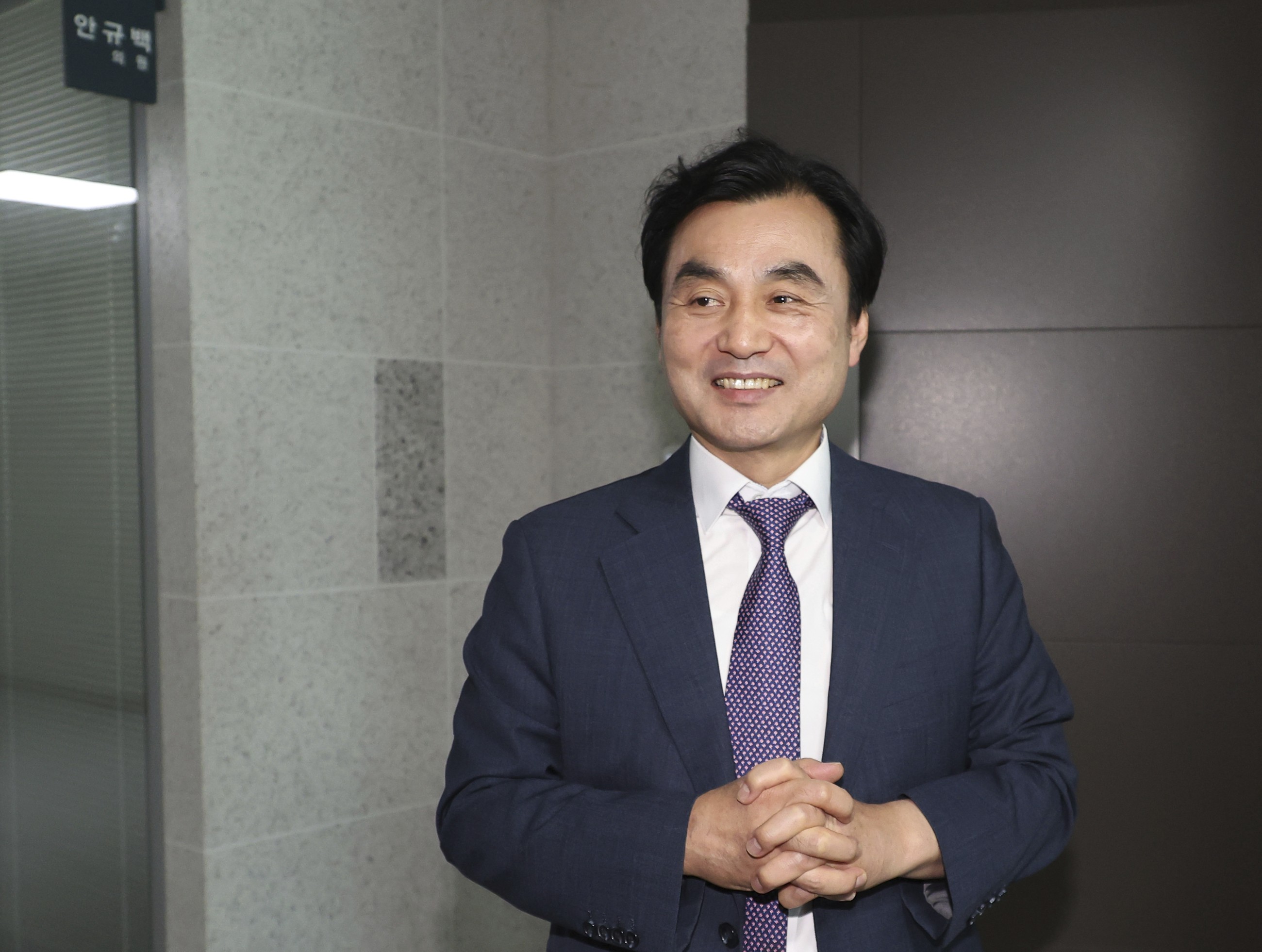 President Lee picks South Korea's first civilian defence minister in 64 years