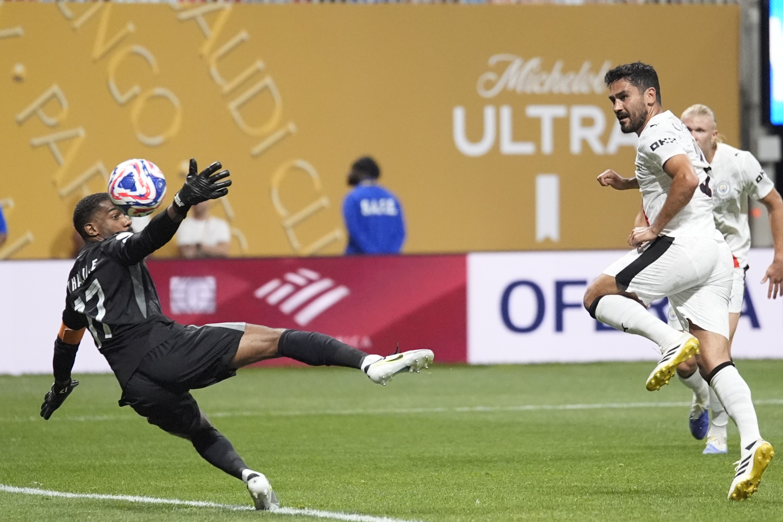 Manchester City hit Al Ain for six to reach Club World Cup last 16, Real rout Pachuca