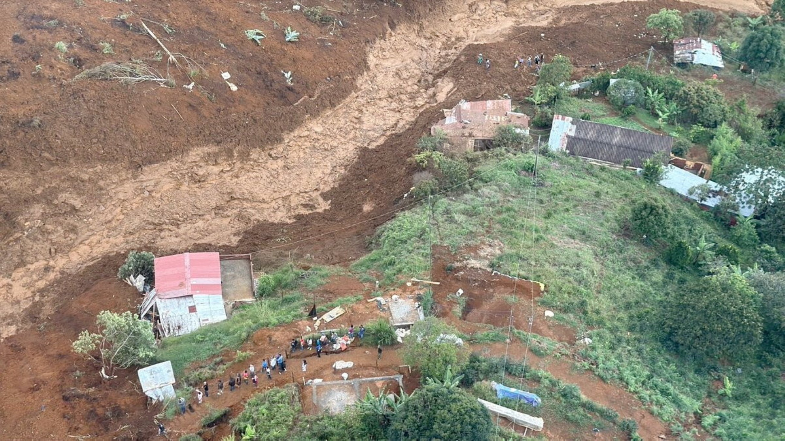 At least 10 dead in Colombia landslide