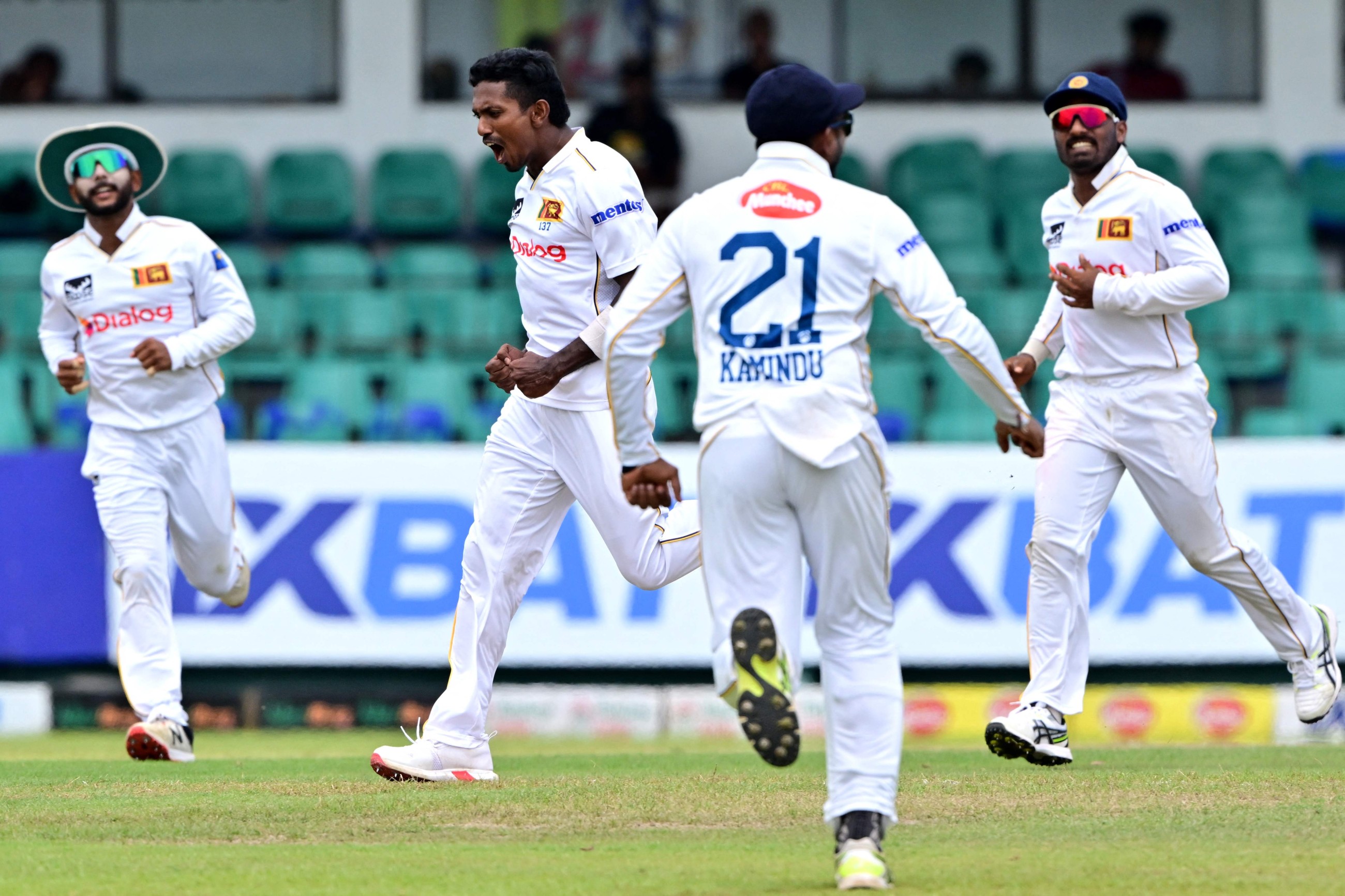 Late strikes by Vishwa, Asitha put Lanka on top in Colombo