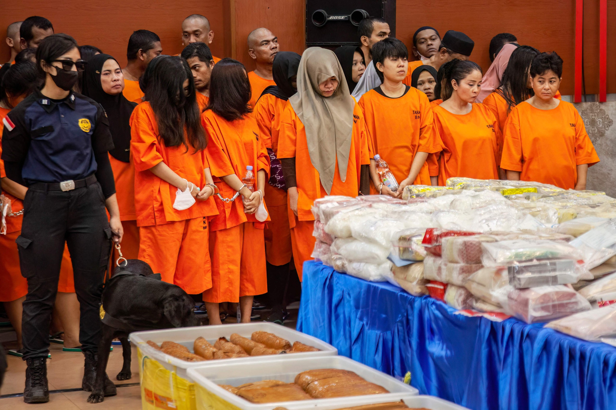 Indonesia arrests 285 smugglers, seizes drugs