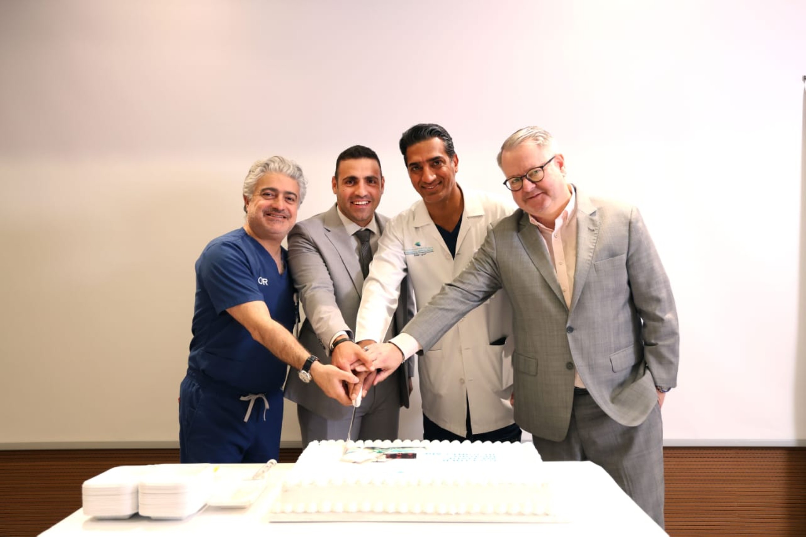 Clemenceau Medical Center hospital Dubai celebrates over 1000 advanced robotic knee and hip surgeries