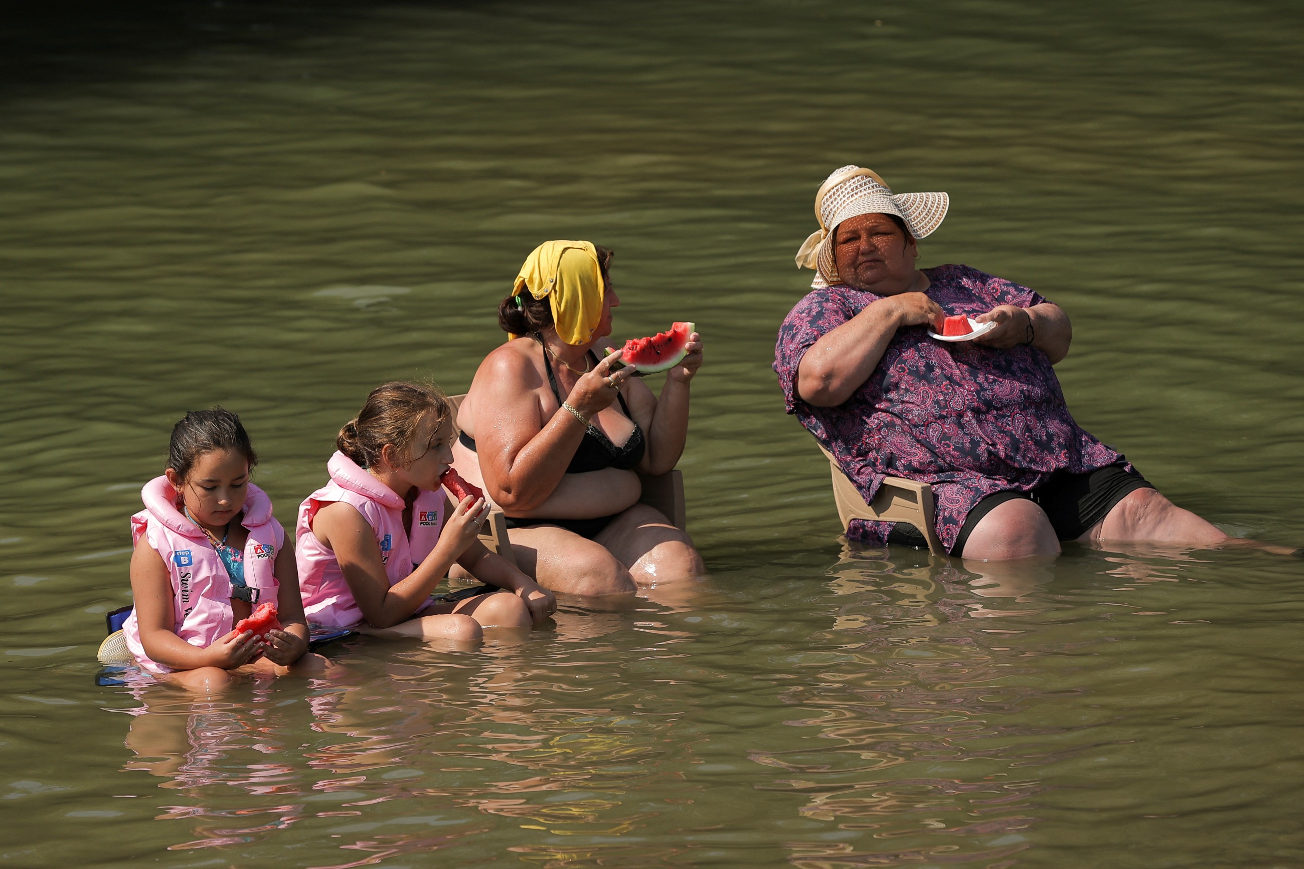 Heatwave triggers health warnings across Balkans