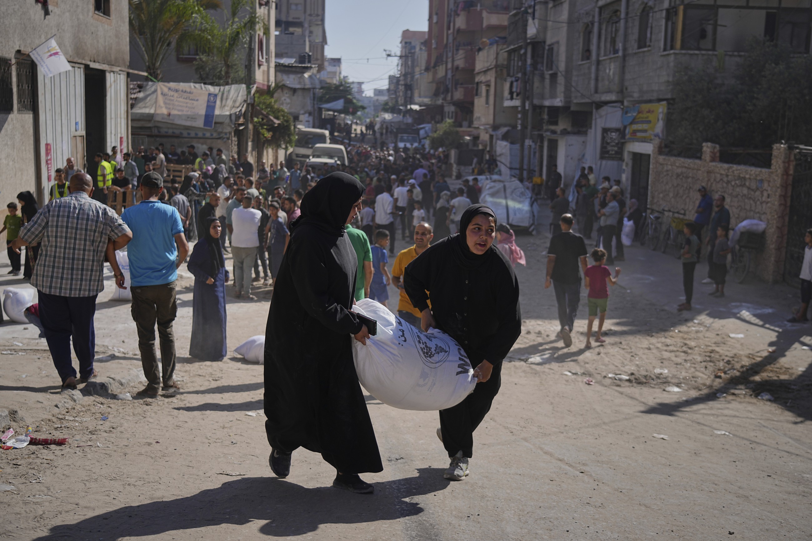 Israel halts aid into northern Gaza: Officials; clans deny Hamas is stealing it