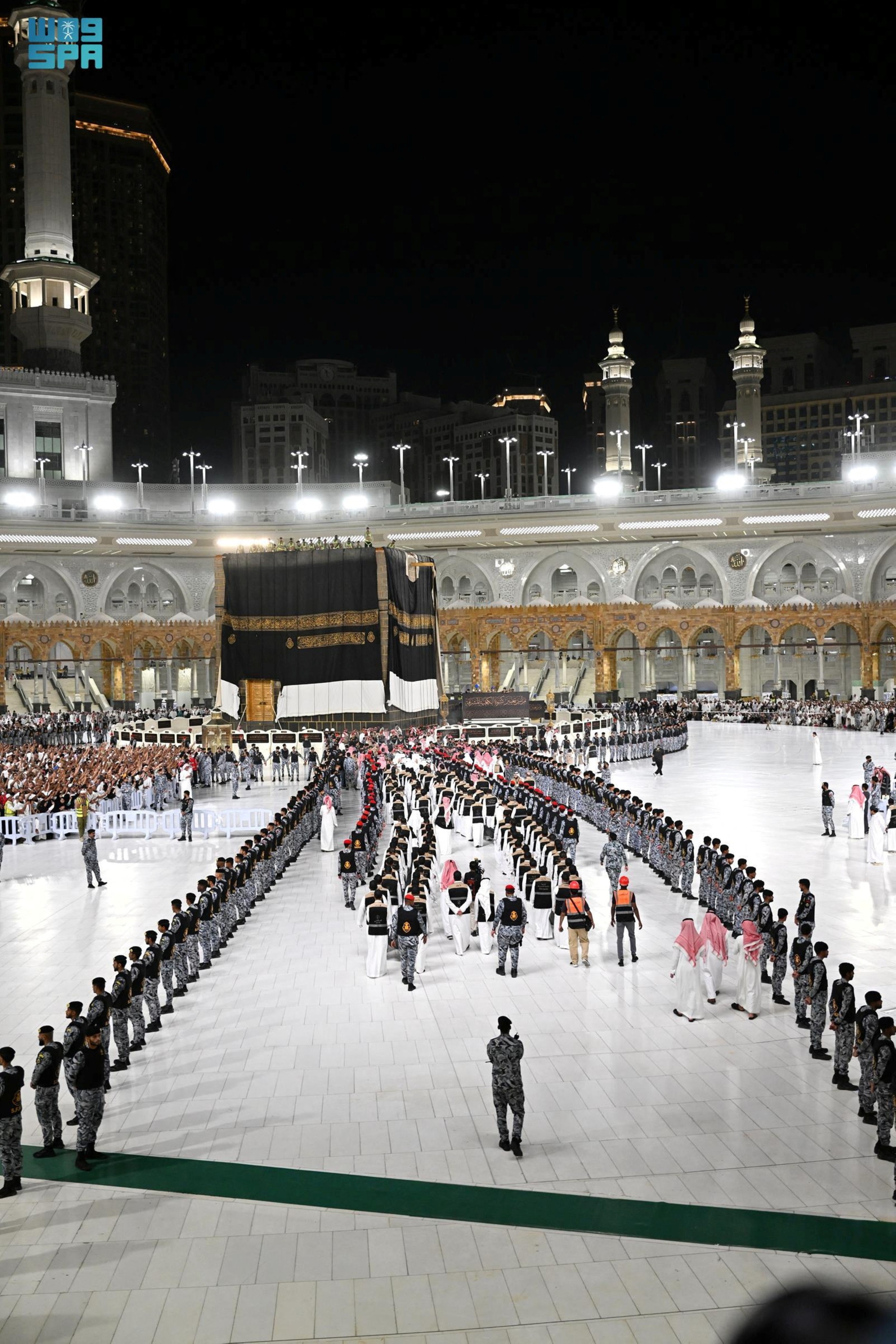 Kiswa of Holy Kaaba replaced to mark the beginning of Hijri New Year