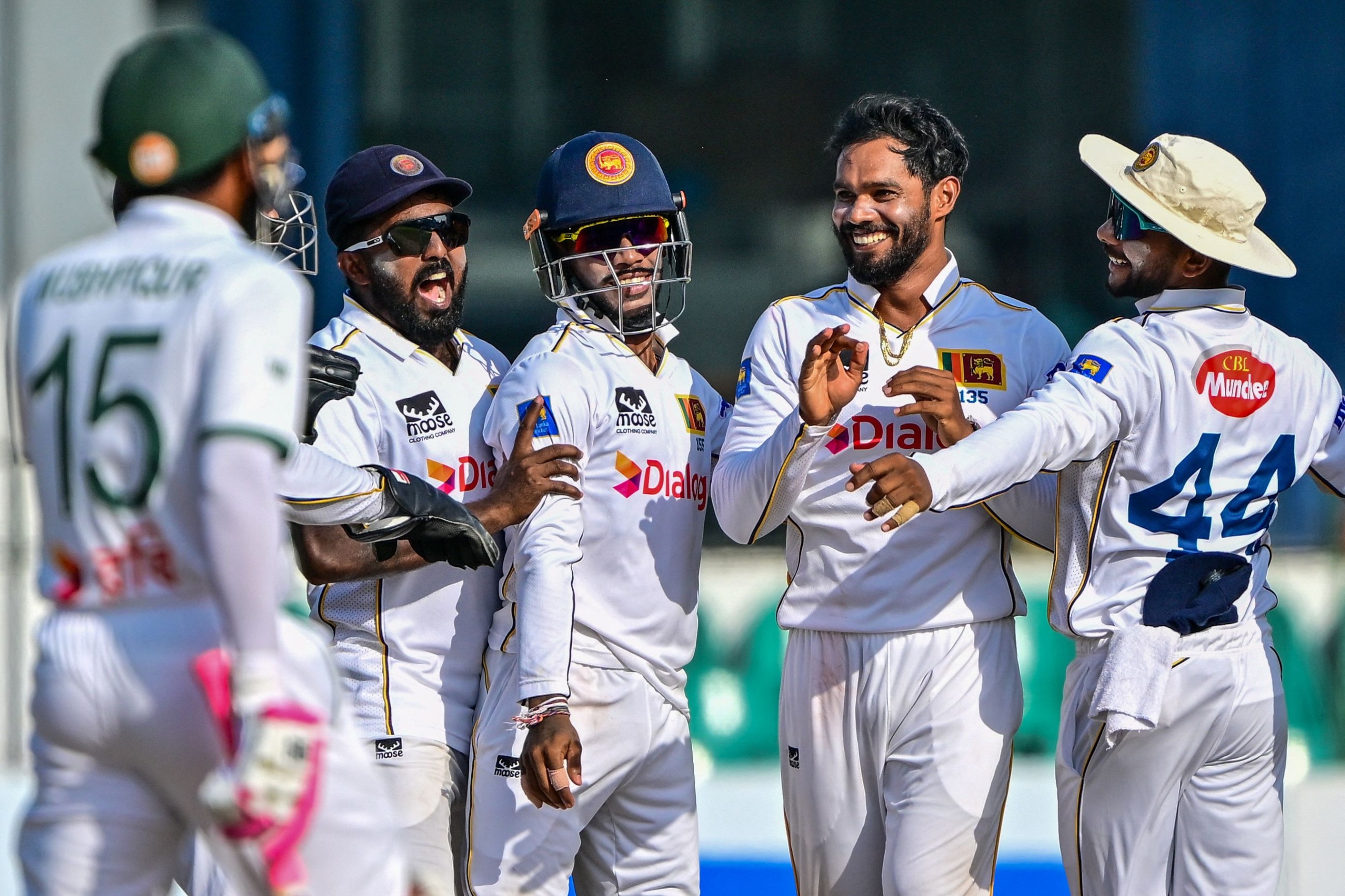 Sri Lanka crush Bangladesh in second Test to seal series