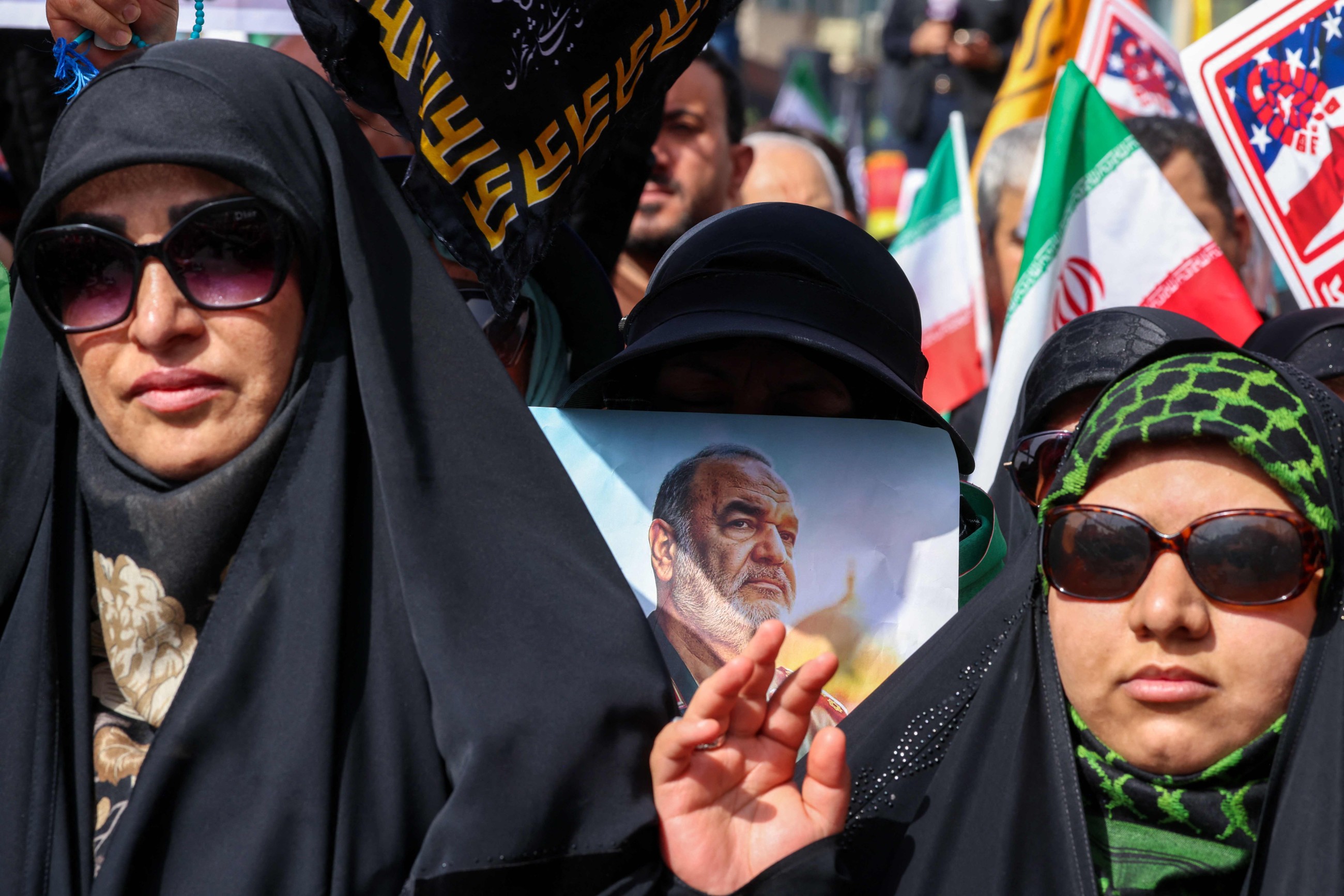 Thousands mourn top Iranian military commanders, scientists killed in Israeli strikes