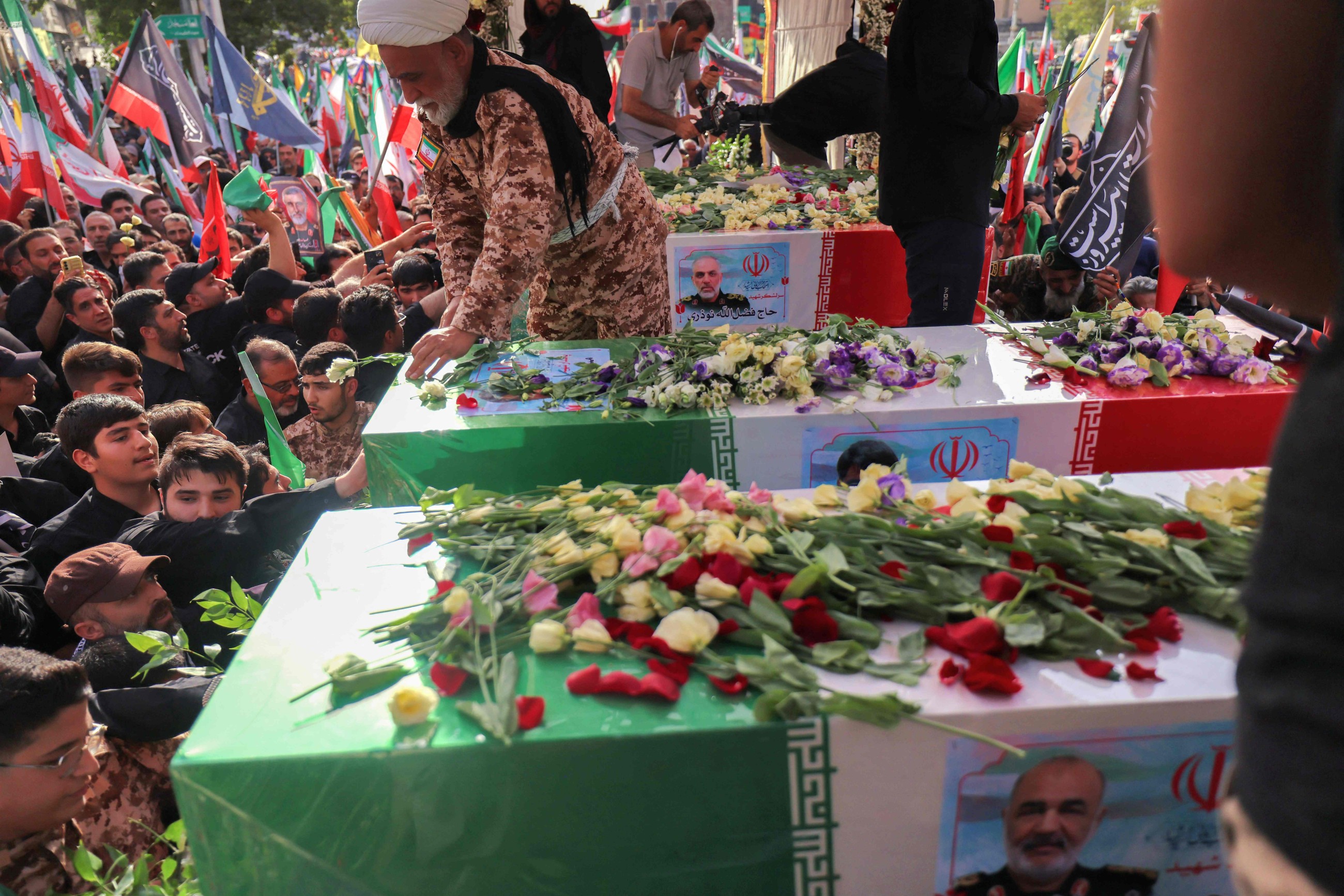 Thousands mourn top Iranian military commanders, scientists killed in Israeli strikes