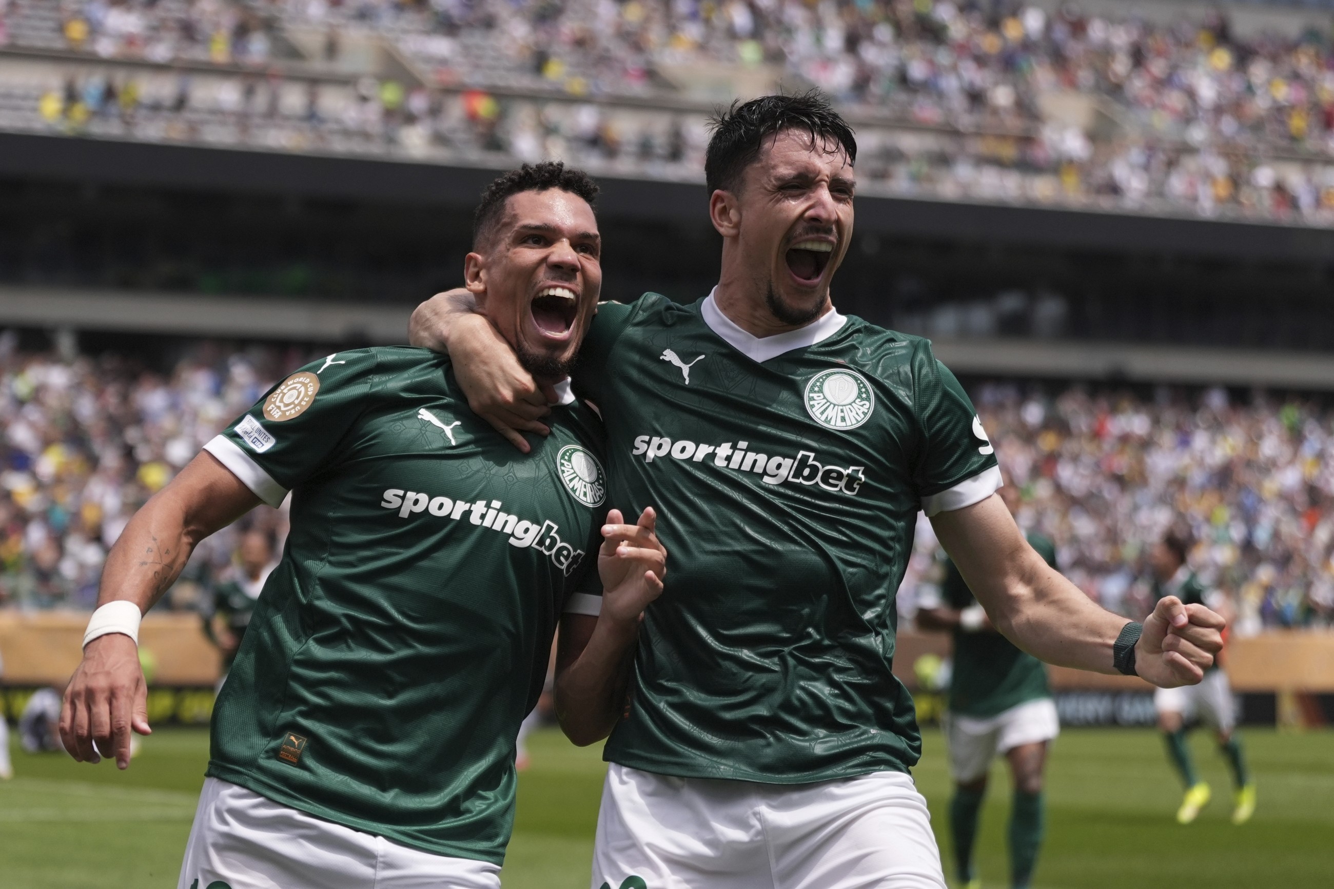 Paulinho’s extra-time goal sends Palmeiras into Club WC quarters