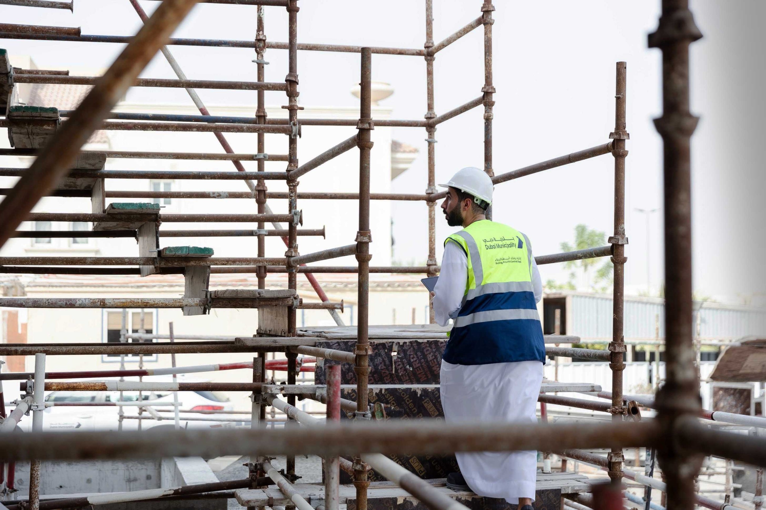 Dubai Municipality suspends two consultancy firms for violating professional norms, regulations