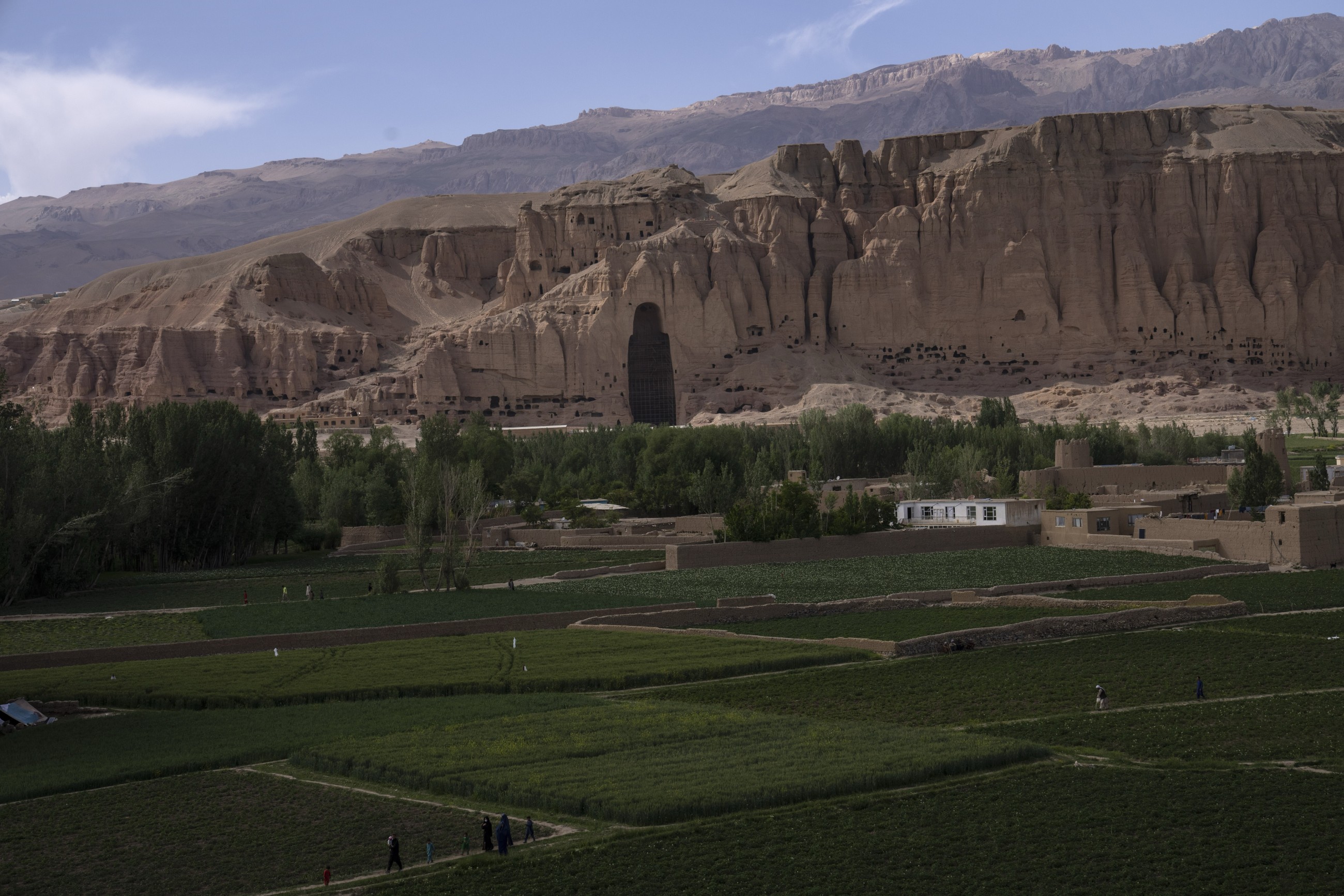 Tourists are trickling into Afghanistan and Taliban government is eager to welcome them