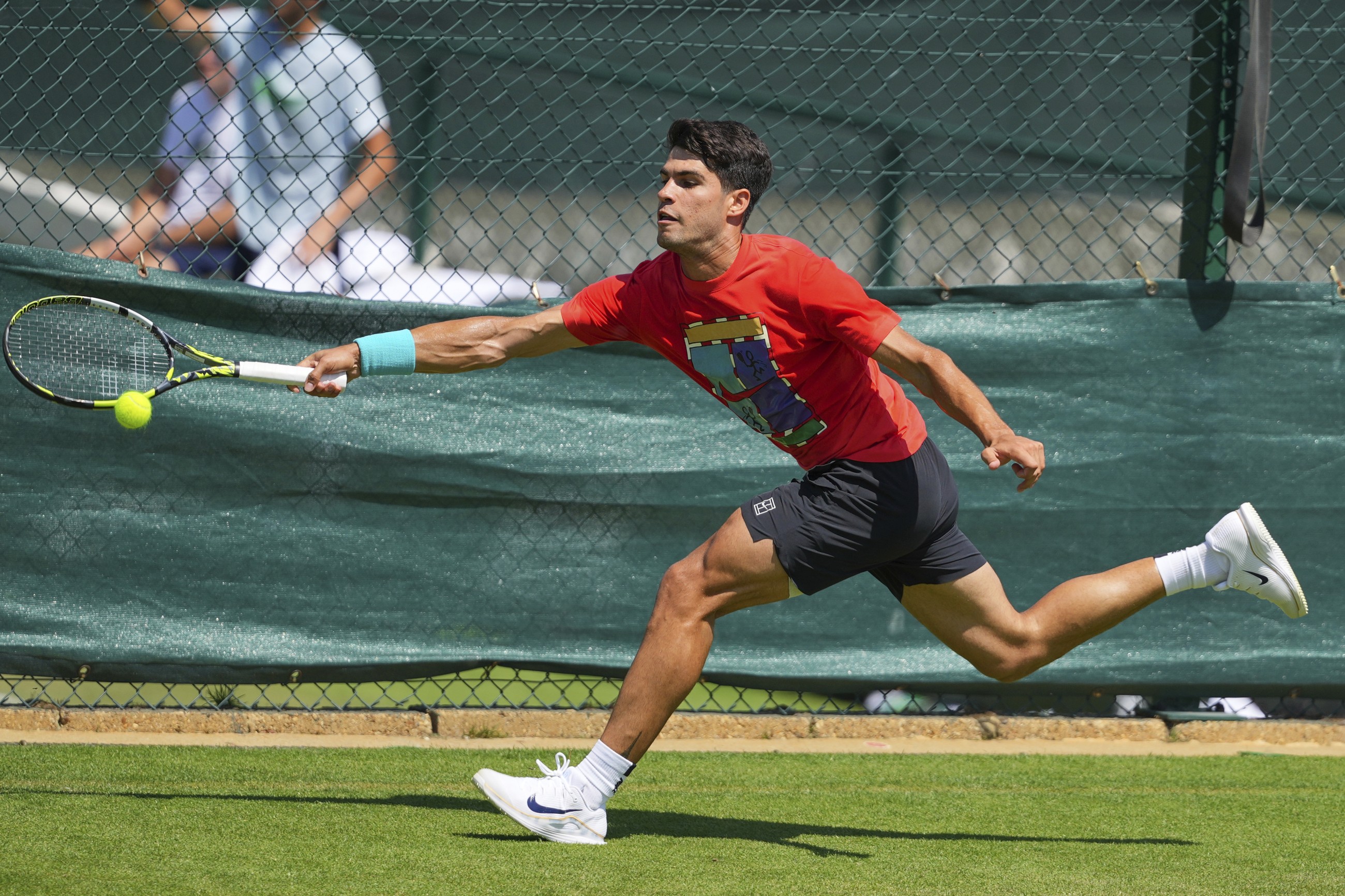 Alcaraz sets sights on third Wimbledon crown