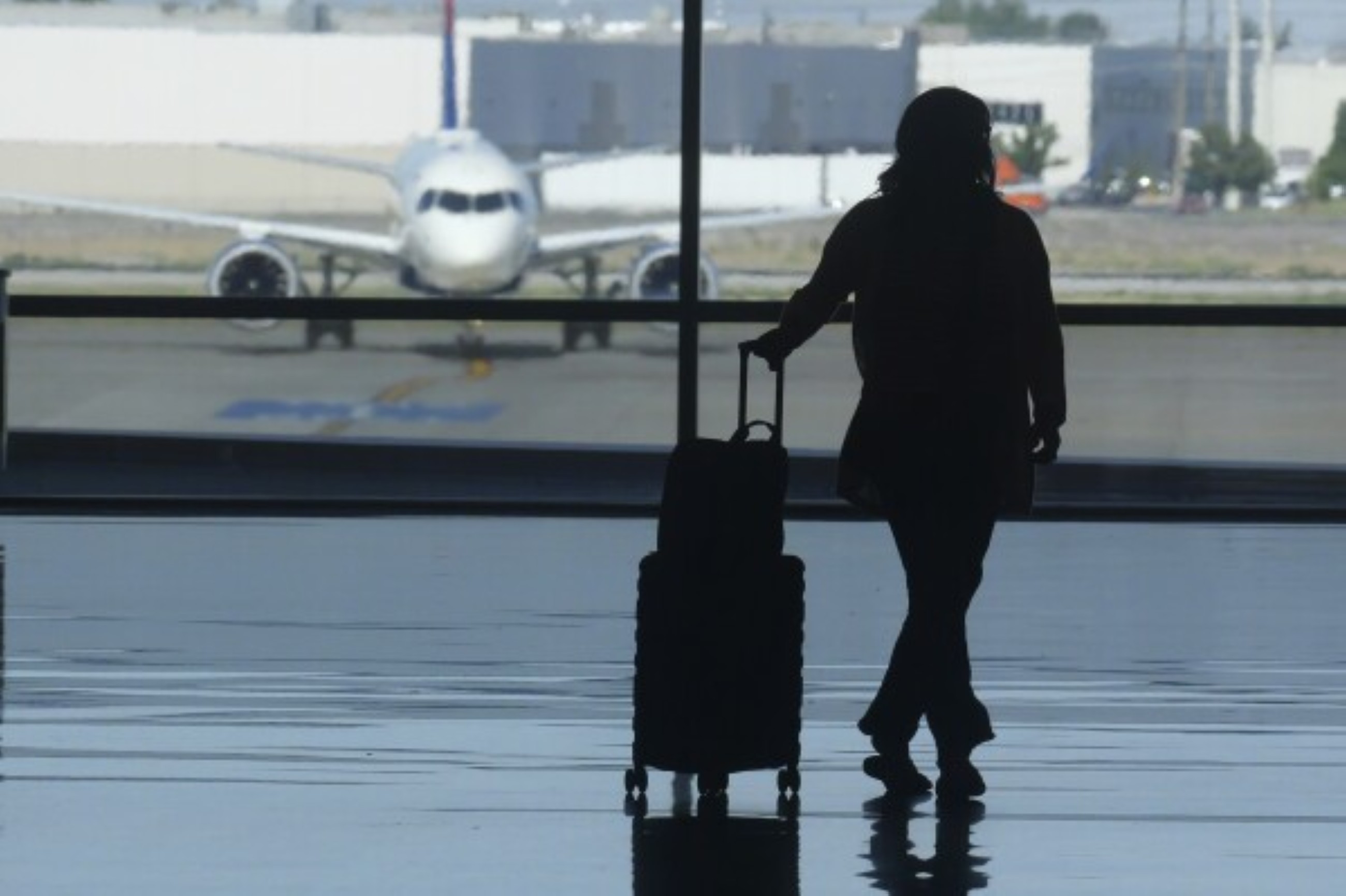 Seven ways to save money on your family holiday this summer
