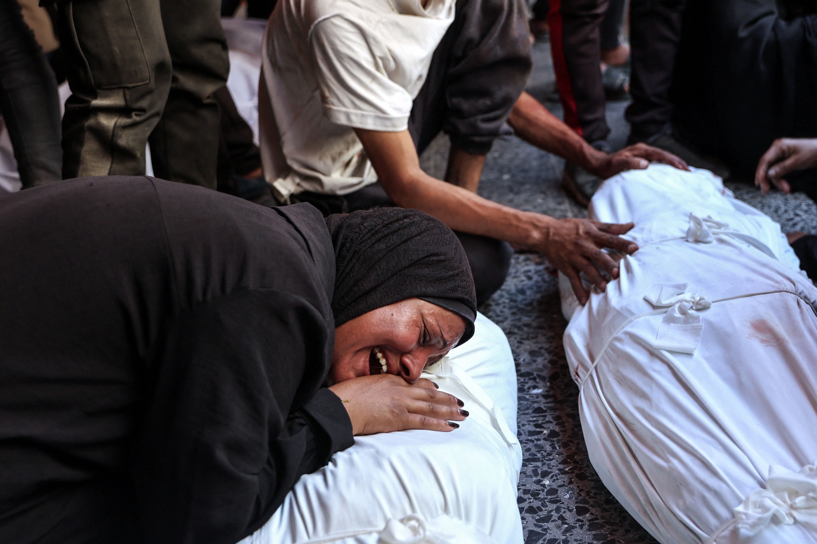 38 more killed as Israel steps up Gaza bombardment ahead of White House talks on ceasefire