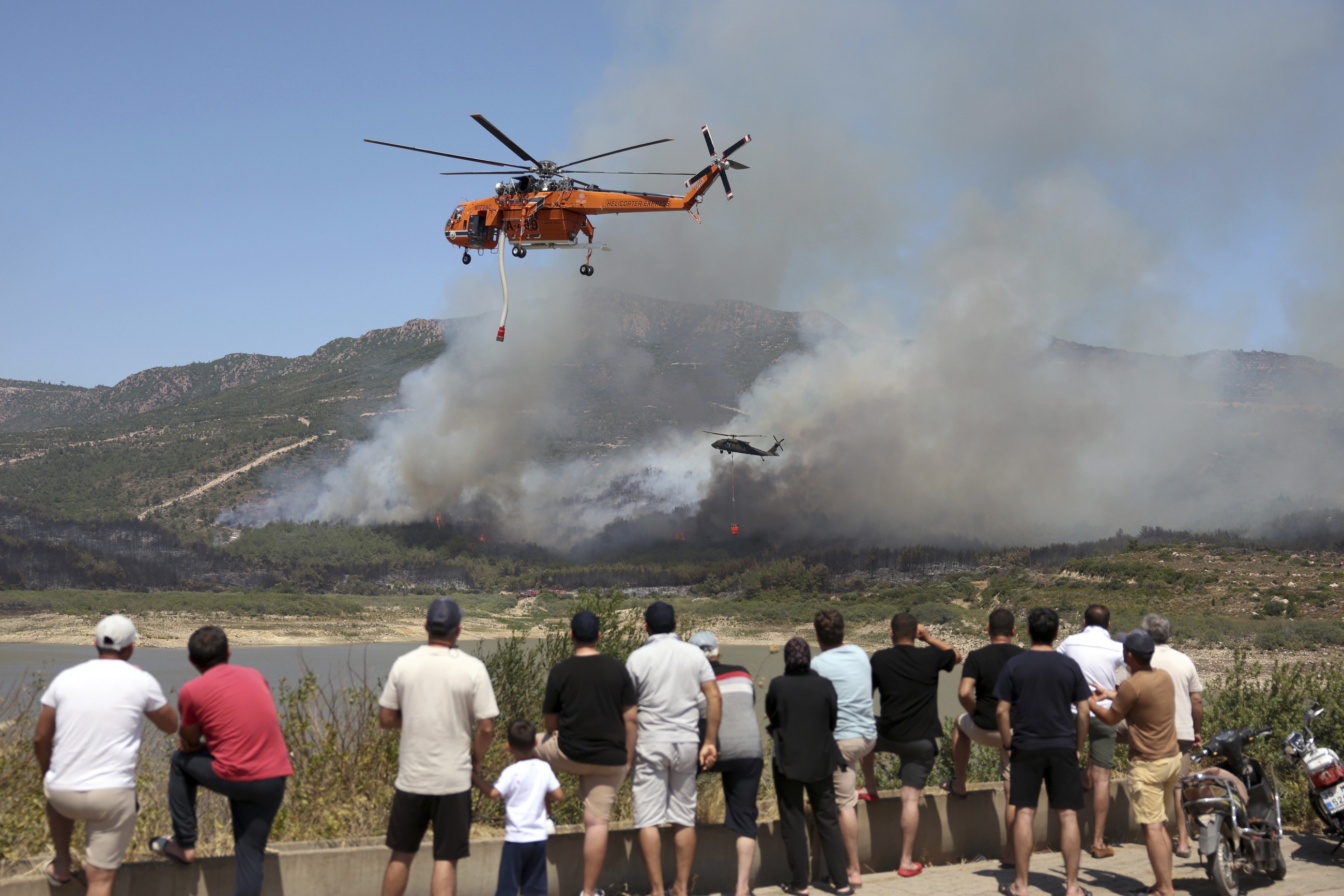 Turkey evacuates over 50,000 people from regions affected by wildfires