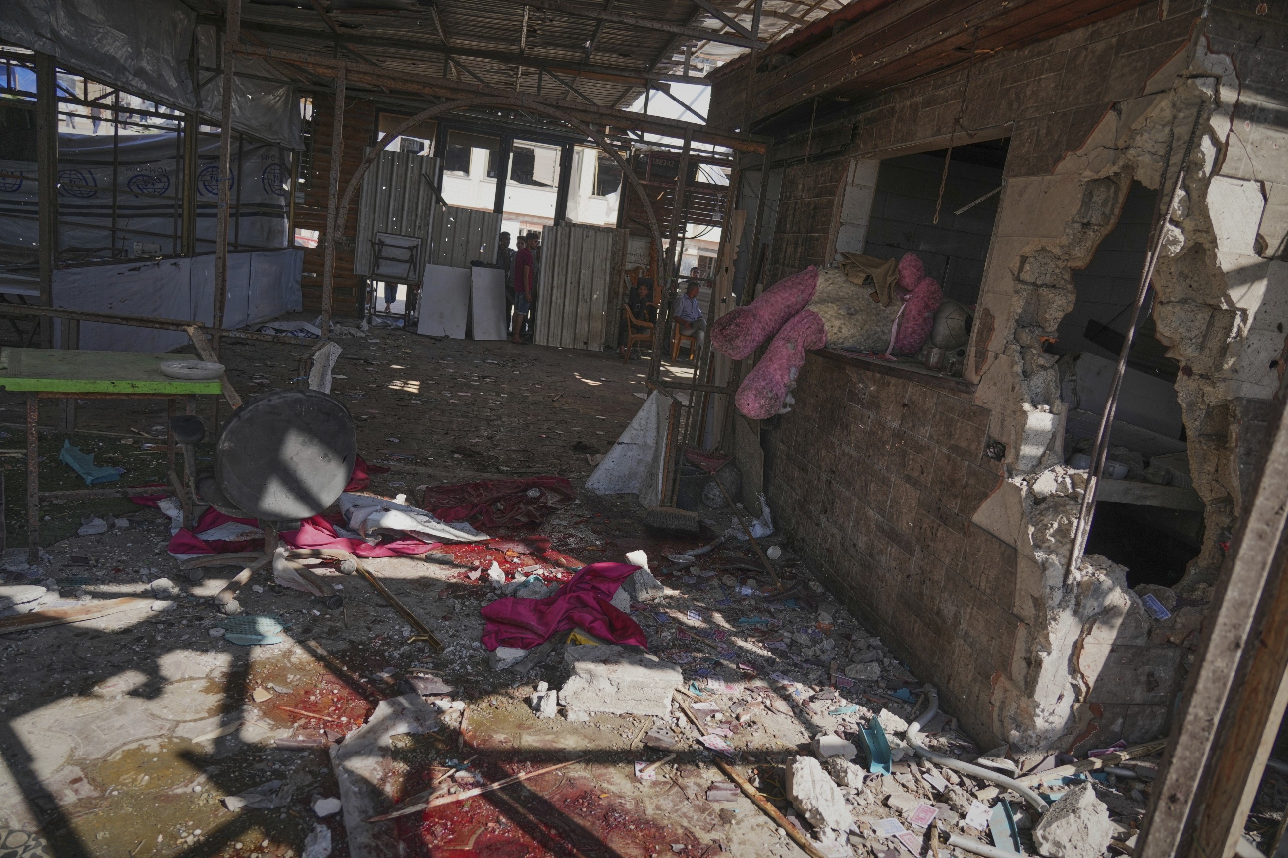 Israeli forces kill 74 more Palestinians in Gaza