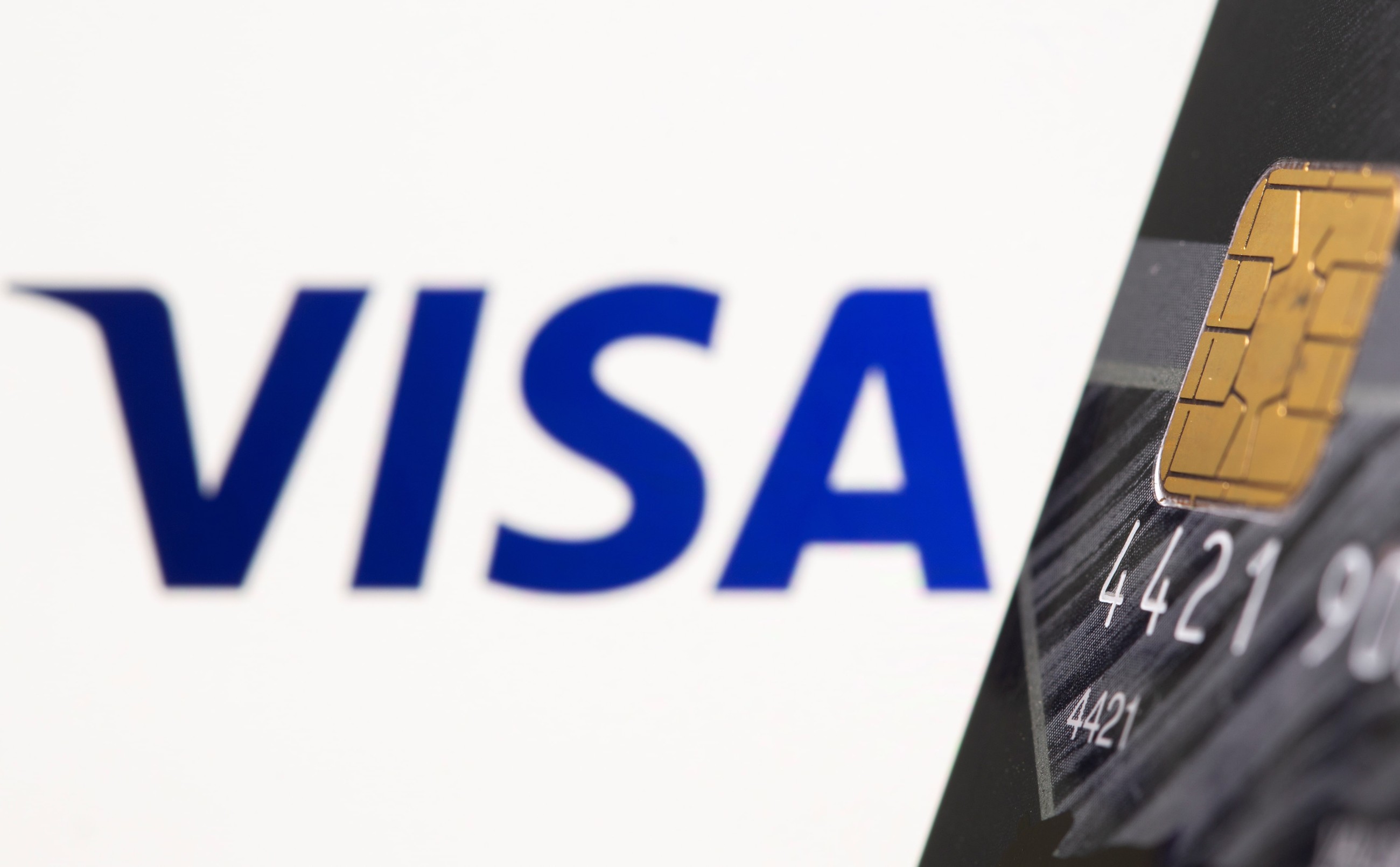 UAE consumers lead world in mobile shopping: Visa