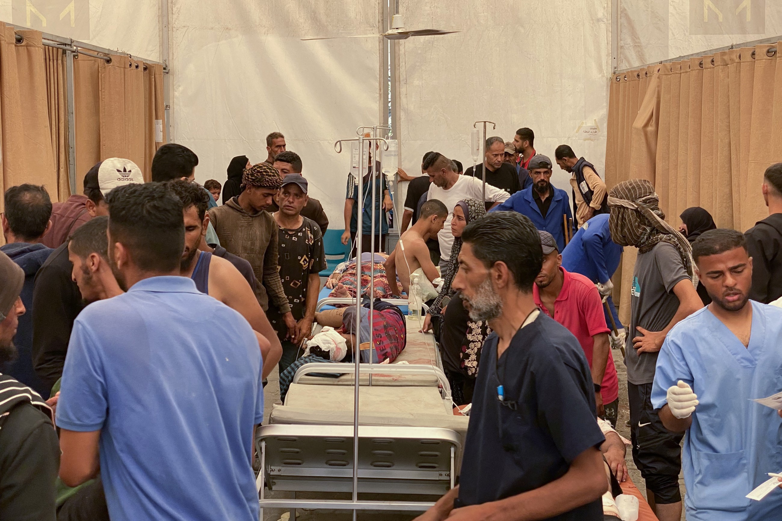 Gaza's Nasser Hospital 'one massive trauma ward' for food distribution site injuries