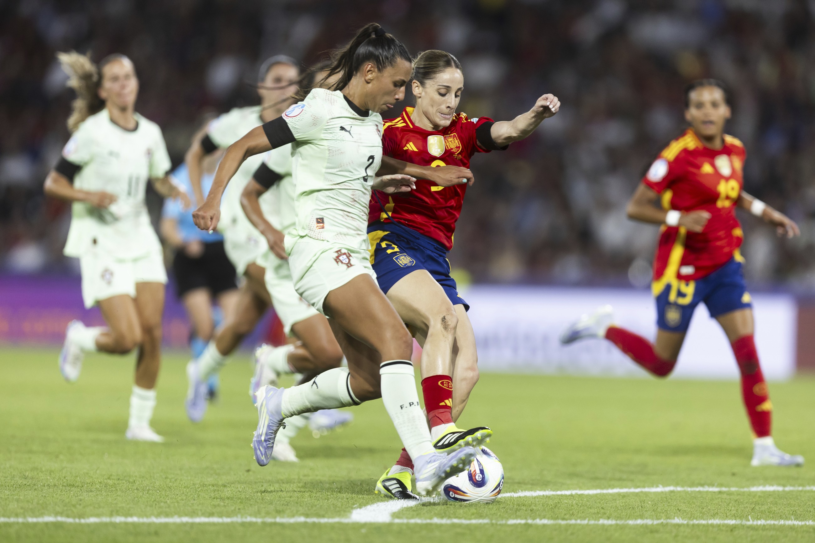 Spain hammer Portugal to make Euro statement, Sweden win