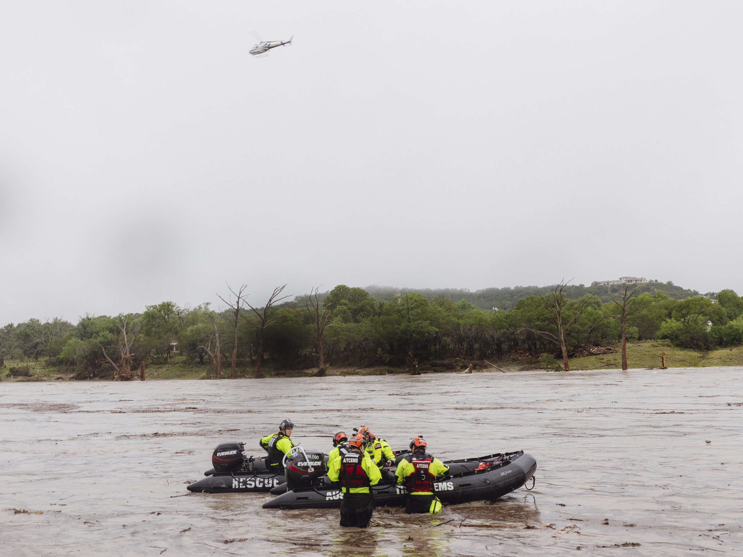 24 dead in Texas flash flooding; two dozen young campers missing