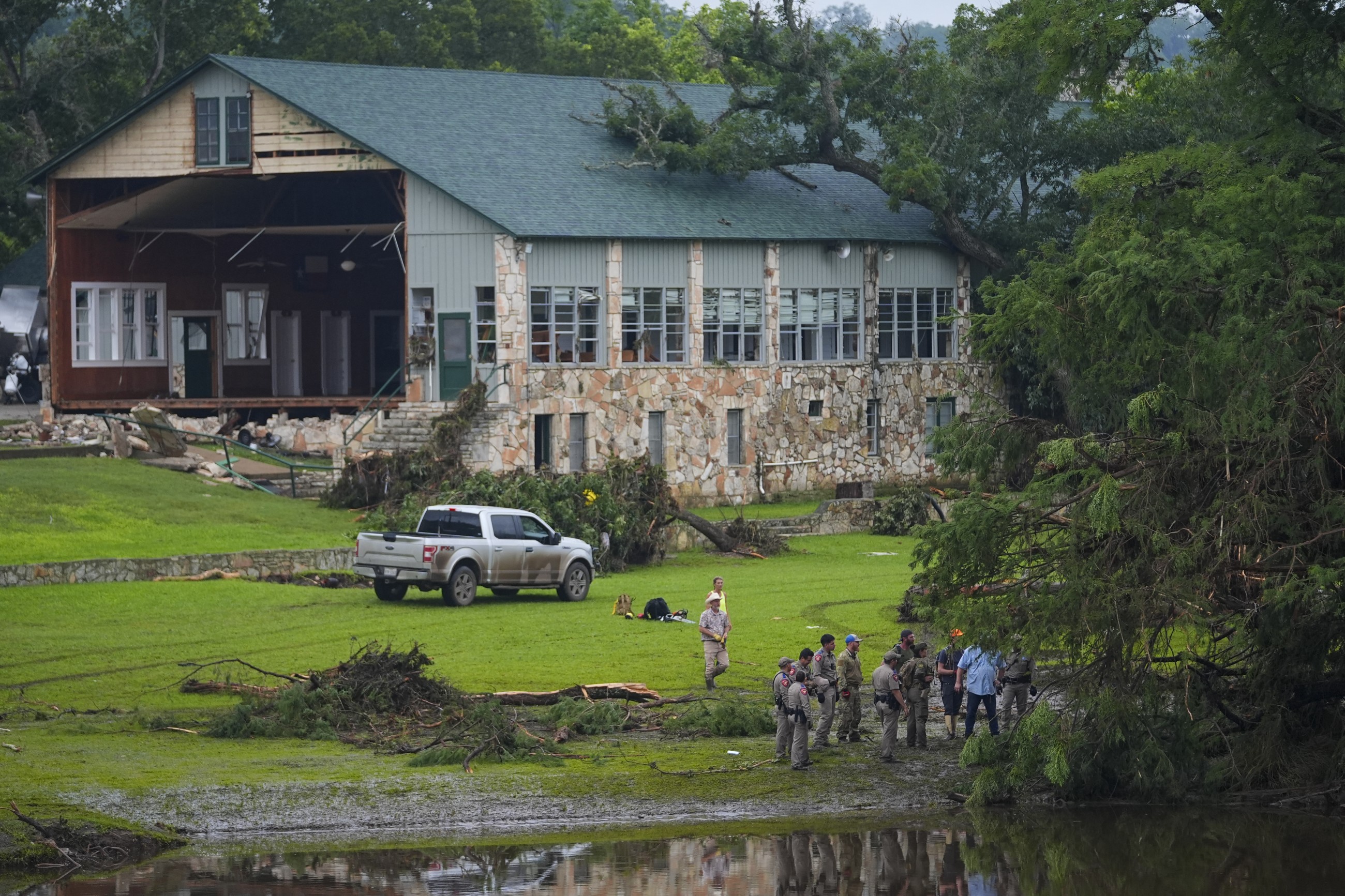 21 children among 70 dead in Texas floods amid ongoing summer camp rescue effort