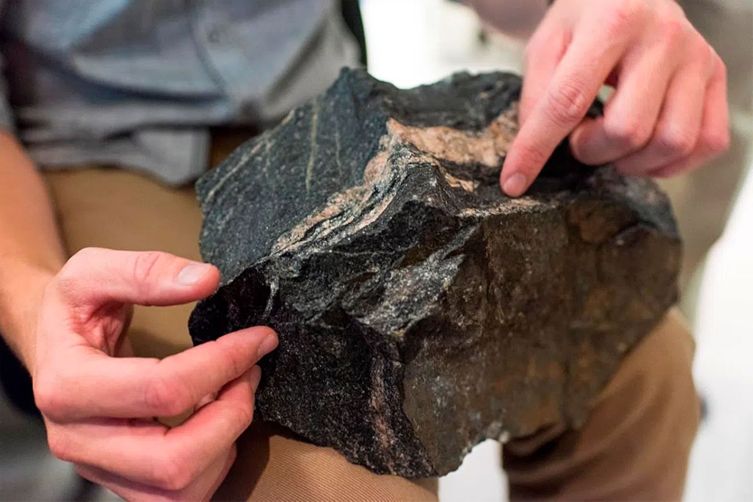 Scientists unlock secrets of oldest rocks on Earth