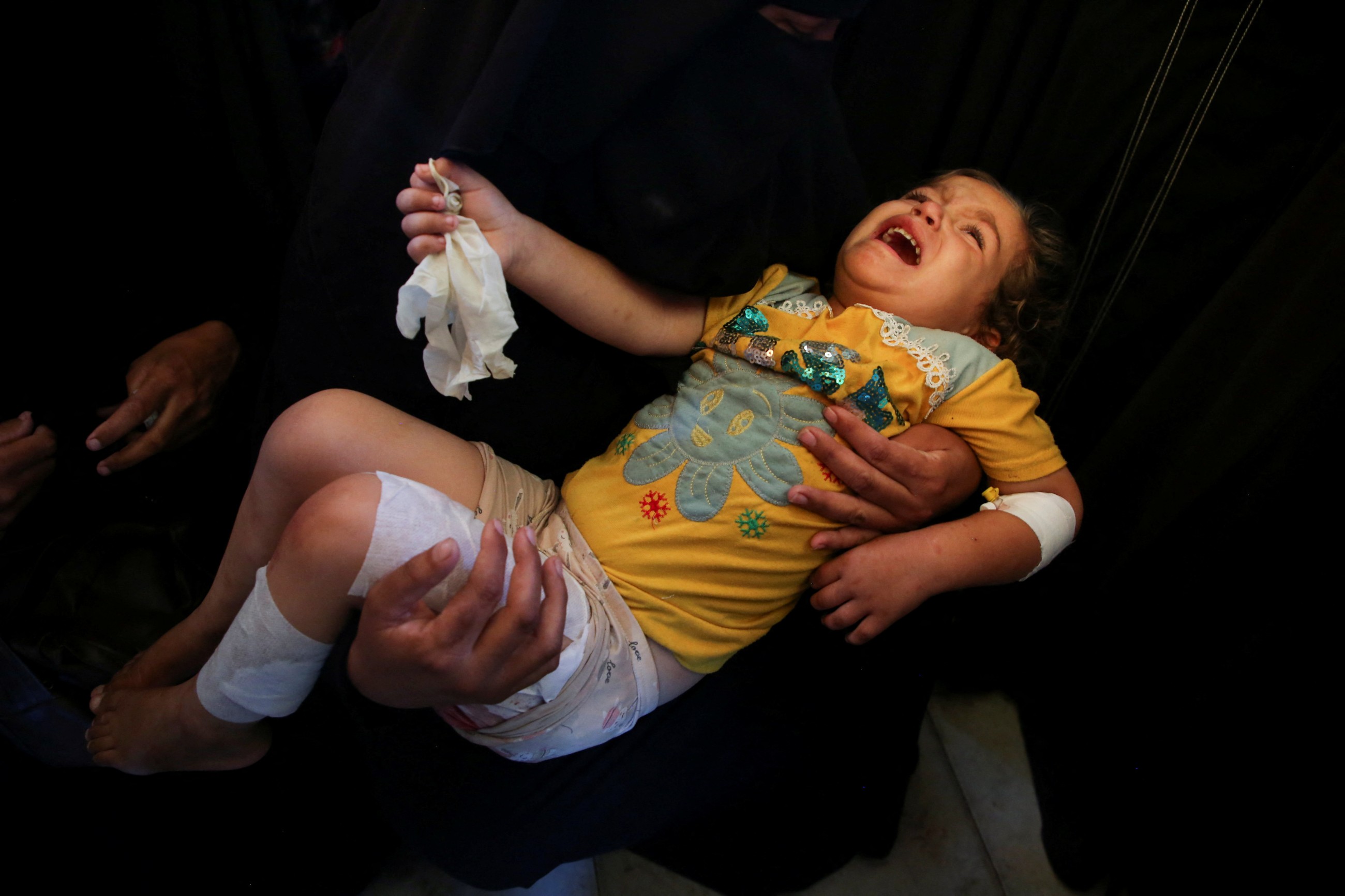 Israeli air strikes kill 20 more Palestinians in Gaza