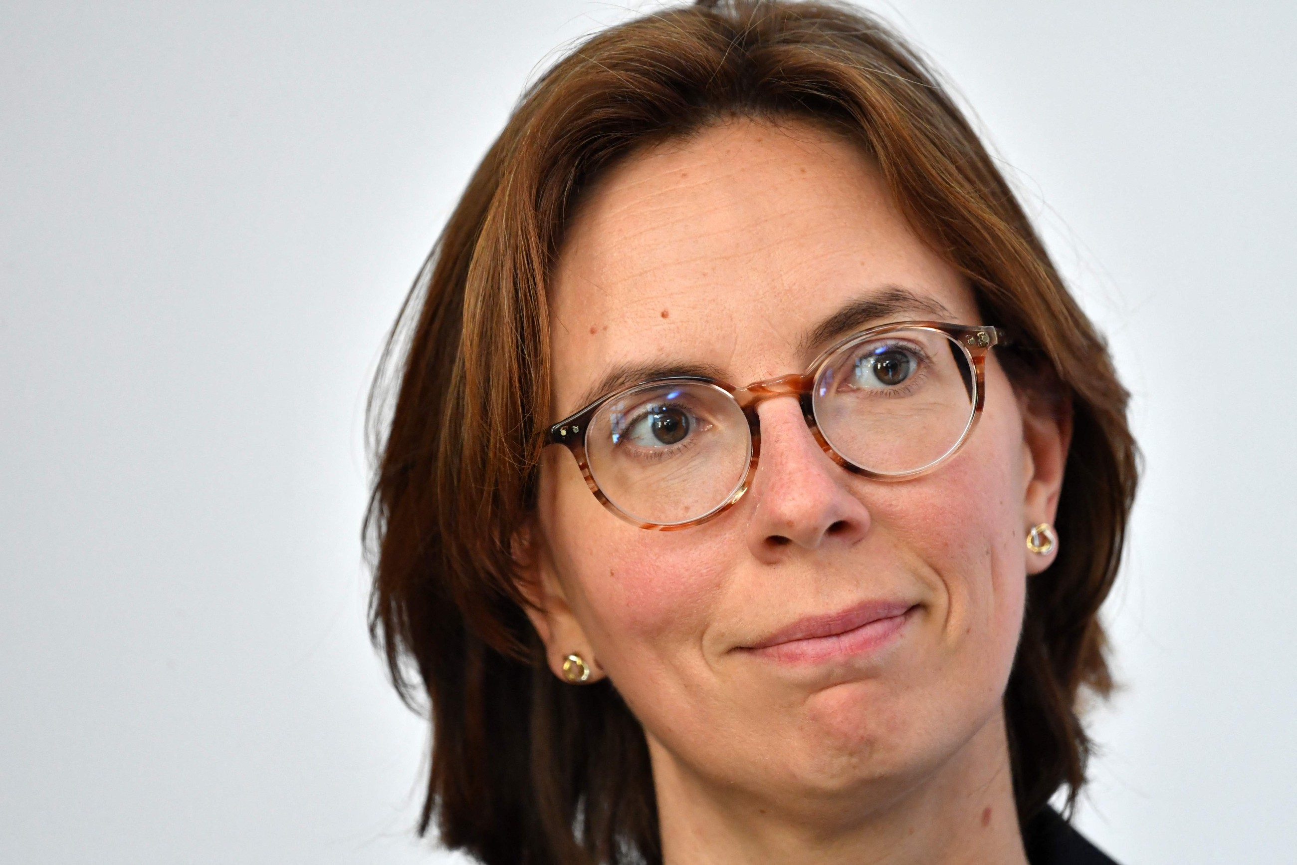 France has become less attractive to foreign investors