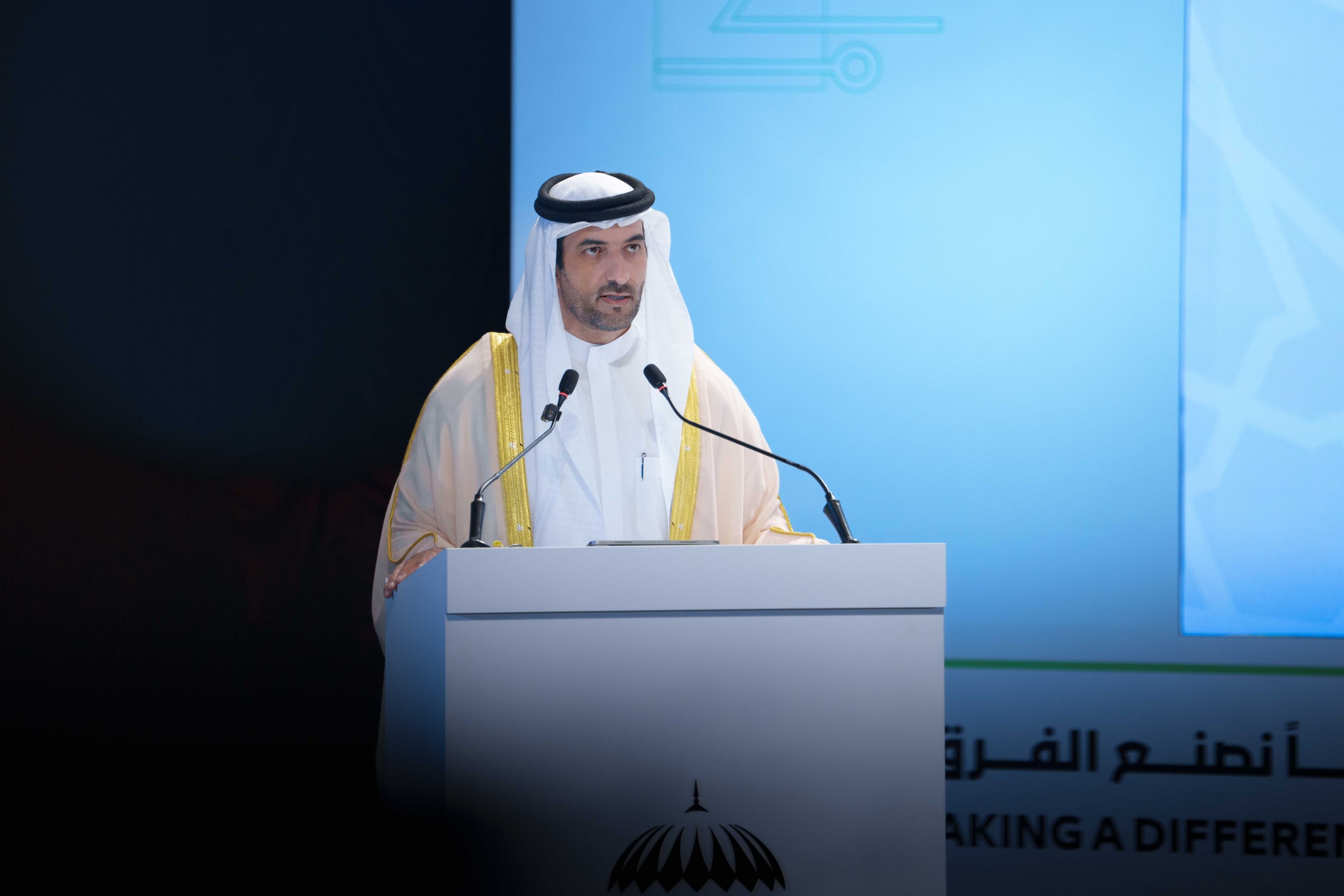 Sultan Bin Ahmed grants University of Sharjah scholarships to top high school graduates