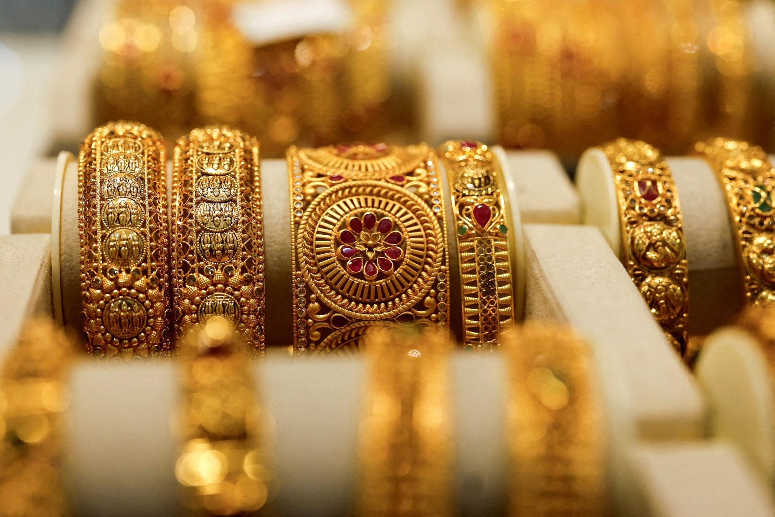 Gold gains on safe-haven demand