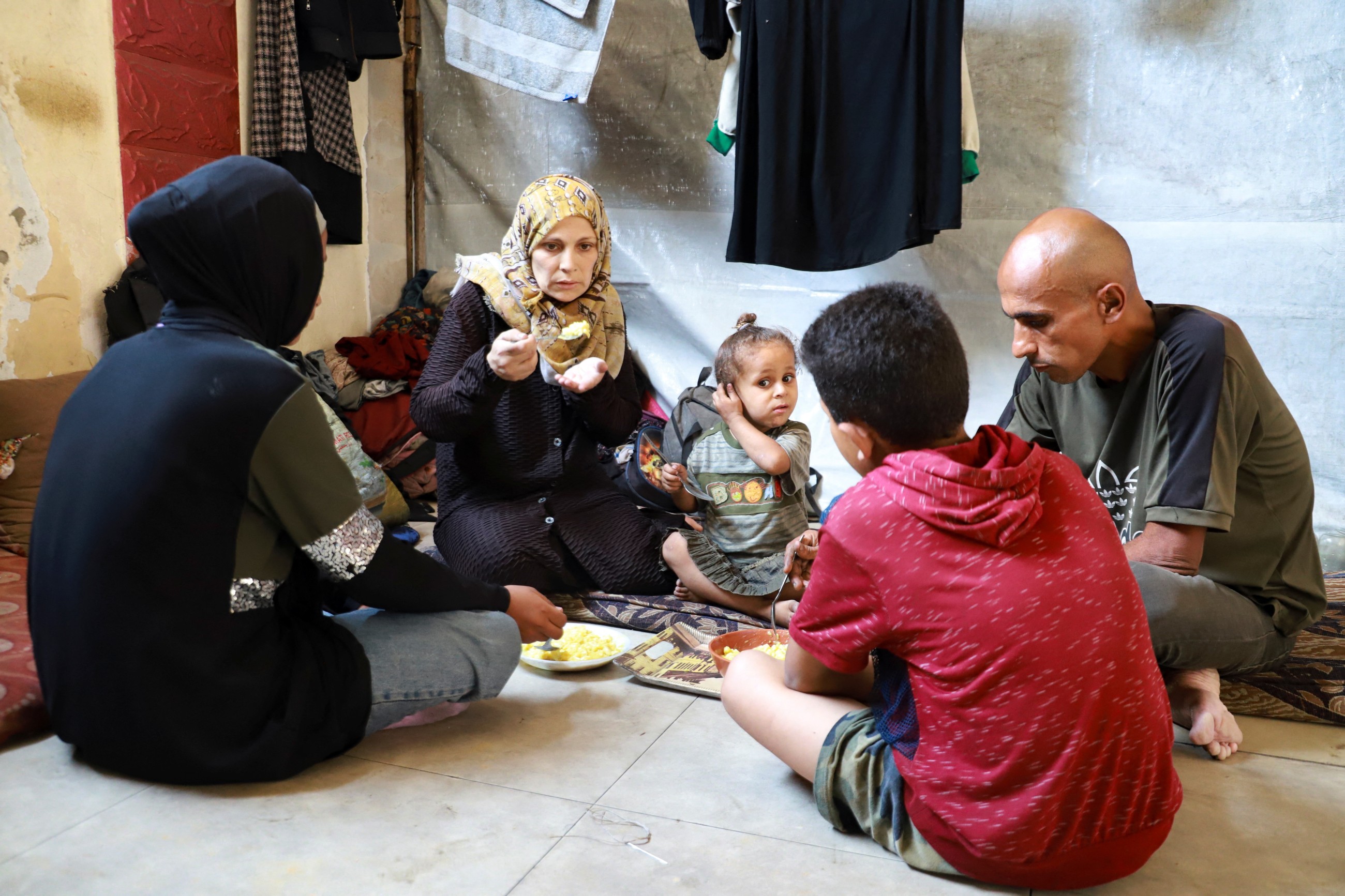 Blockade leaves Gaza's pregnant women hungry and at risk