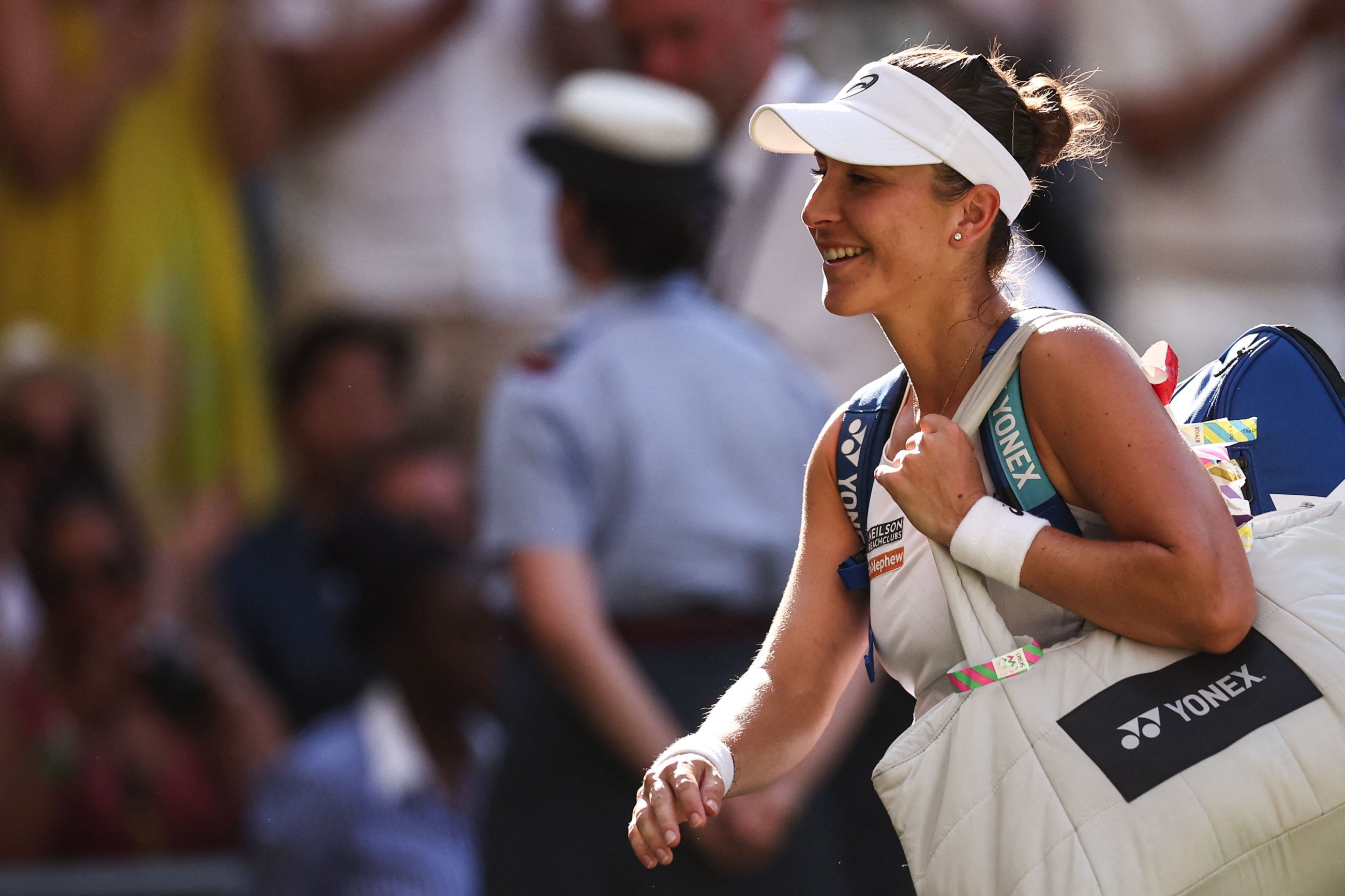 Evolving Swiatek faces resilient Anisimova as Wimbledon awaits a new champion