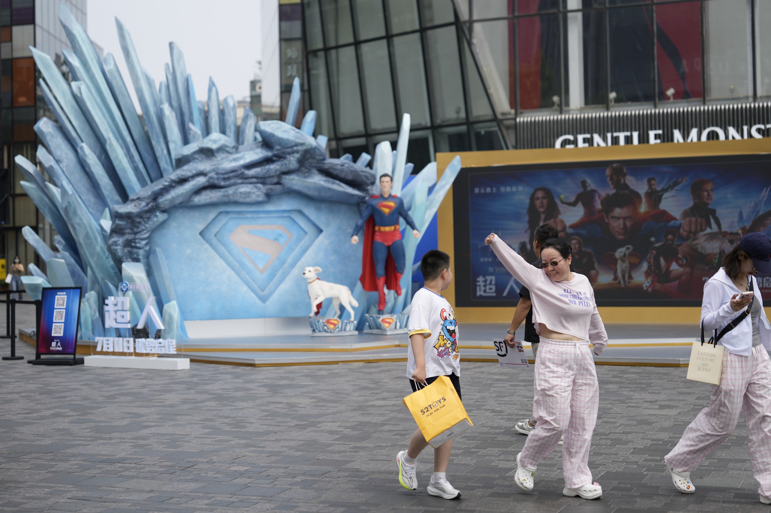 'Superman' aims to save flagging film franchise, not just humanity