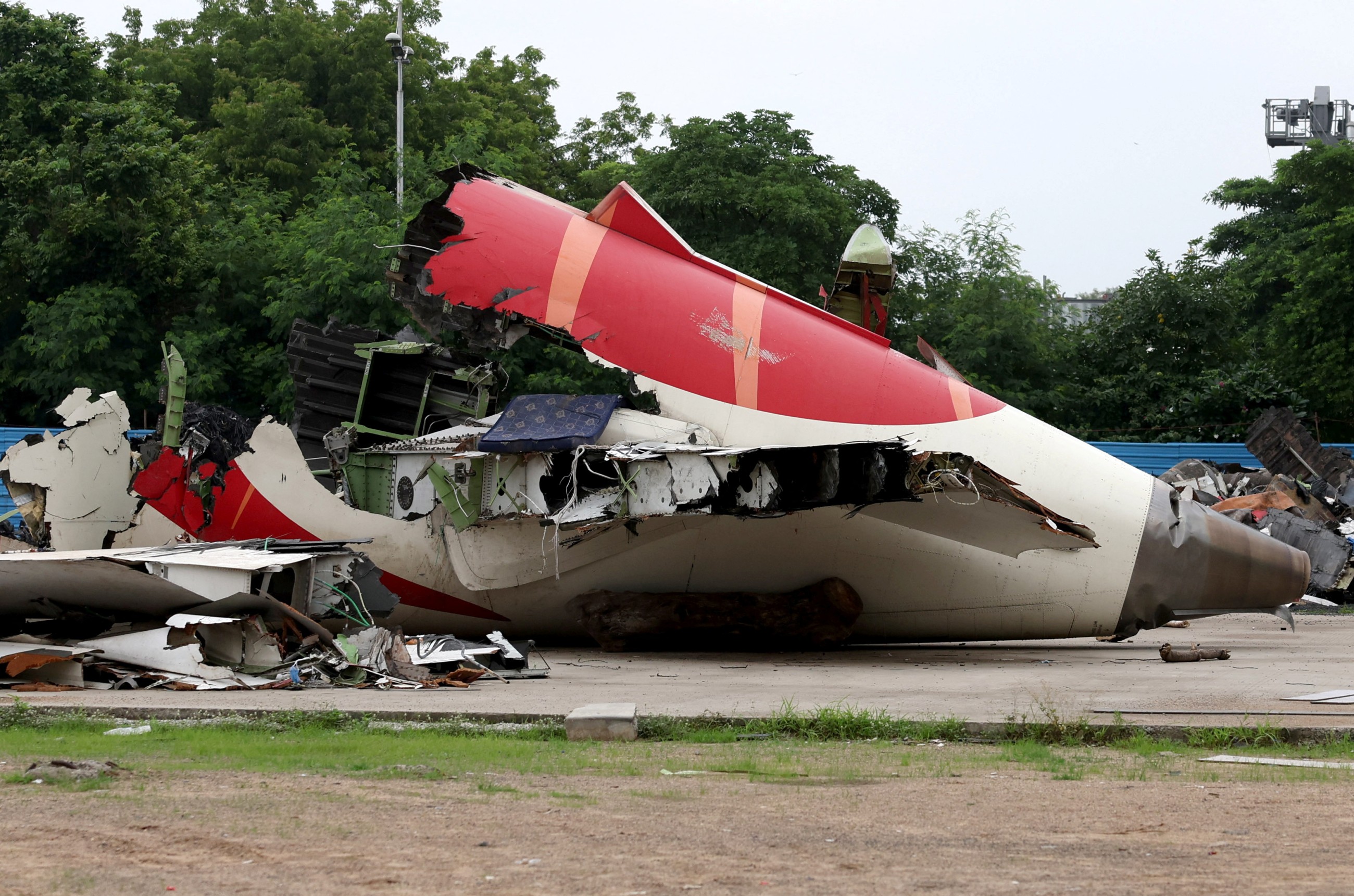 Air India crash report shows pilot confusion over engine switch movement