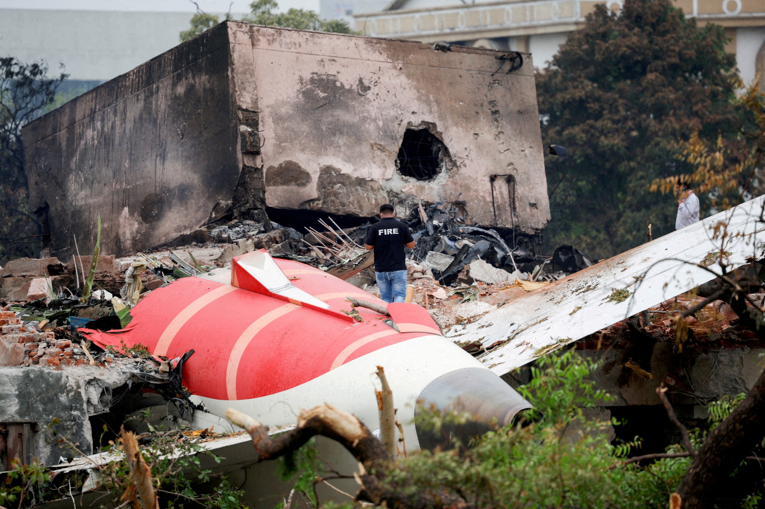 Air India crash report shows pilot confusion over engine switch movement