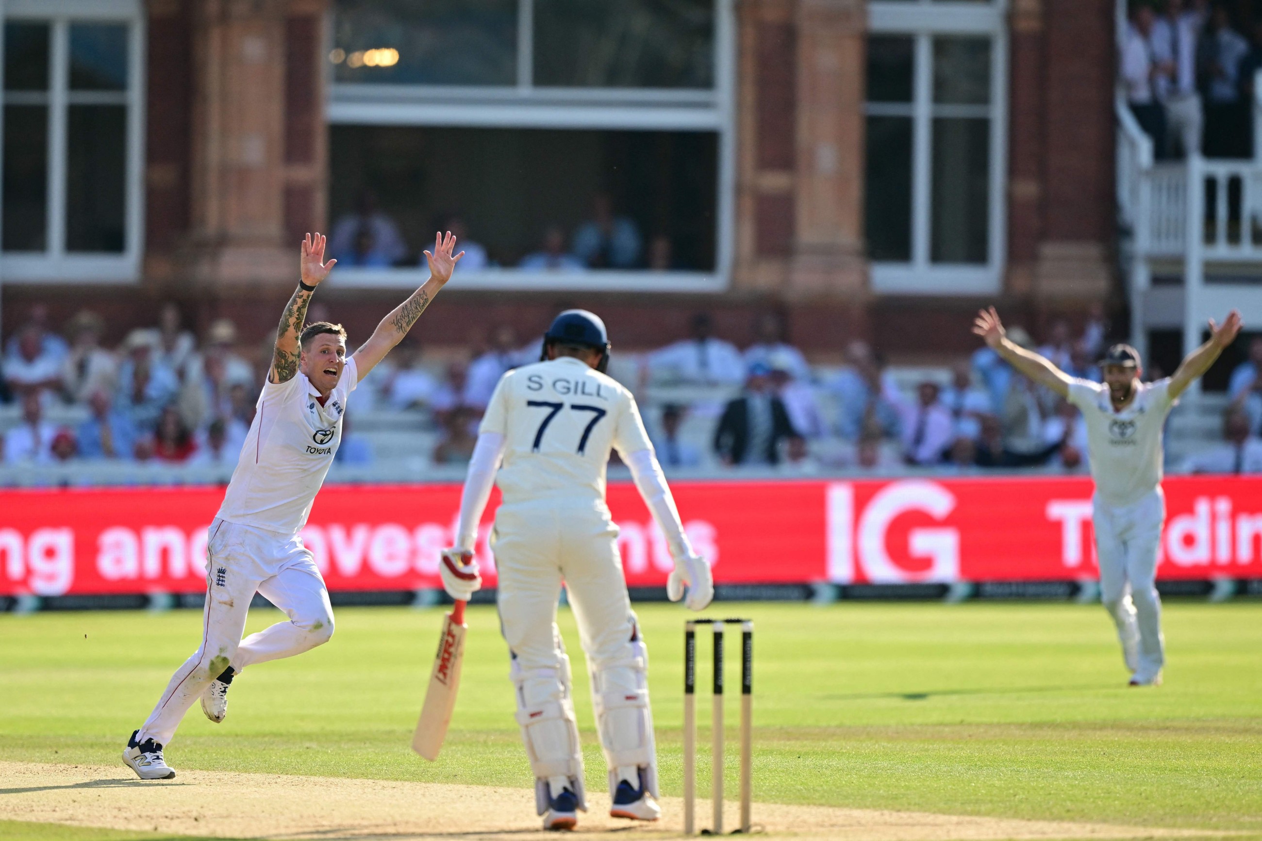 England leave India reeling at 58-4 as third Test heads for thrilling finish