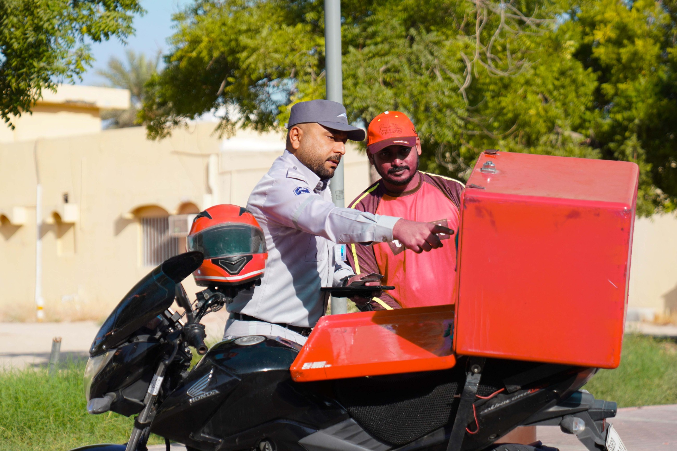 RTA conducts inspections on delivery bikes in Dubai