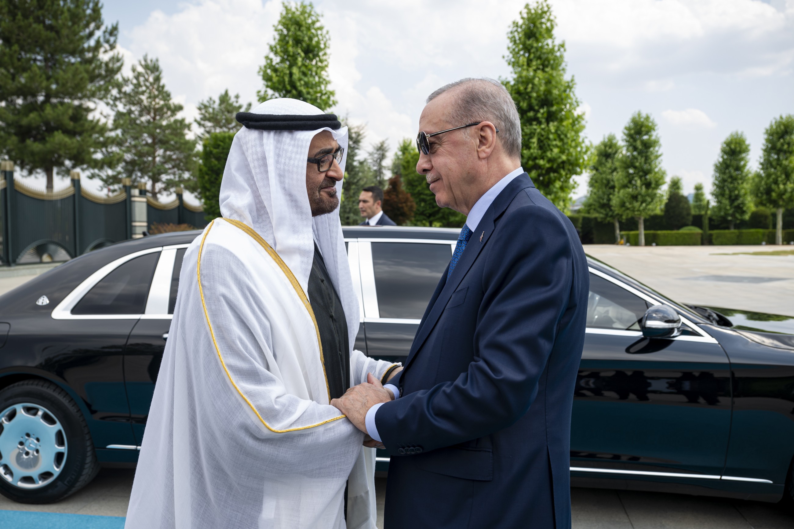 UAE, Turkish Presidents affirm commitment to strengthening bilateral ties