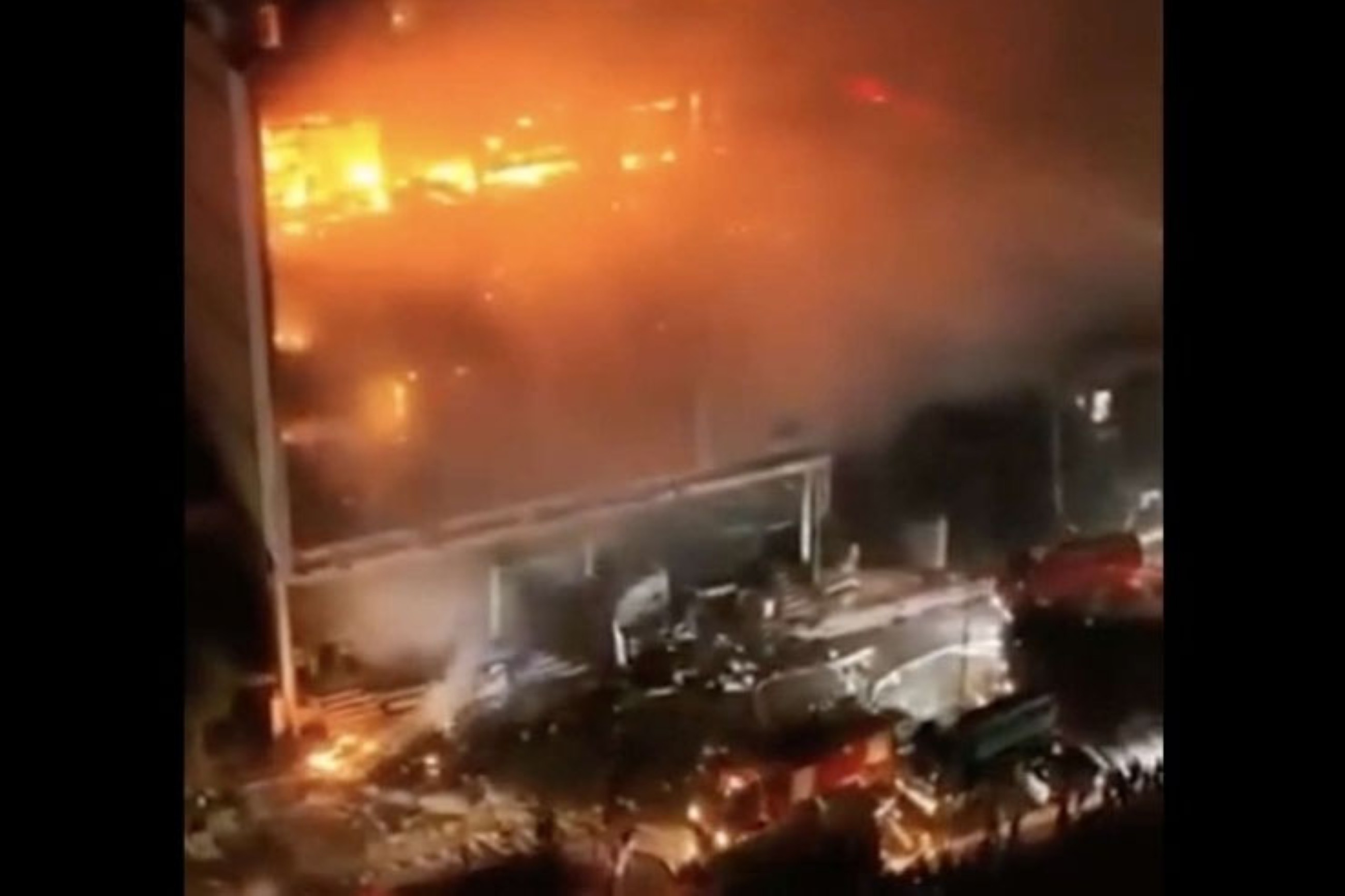 Fire at mall in Iraq leaves 60 dead