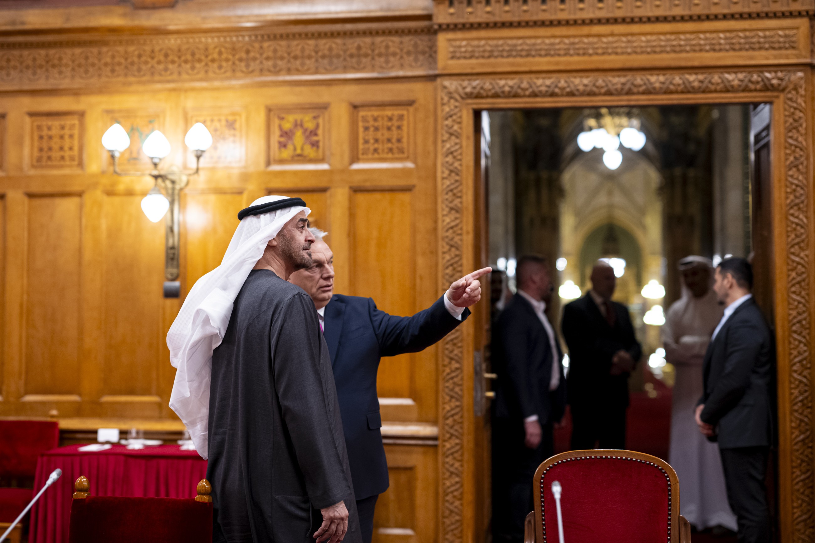 UAE President Sheikh Mohamed receives red carpet reception in Hungary