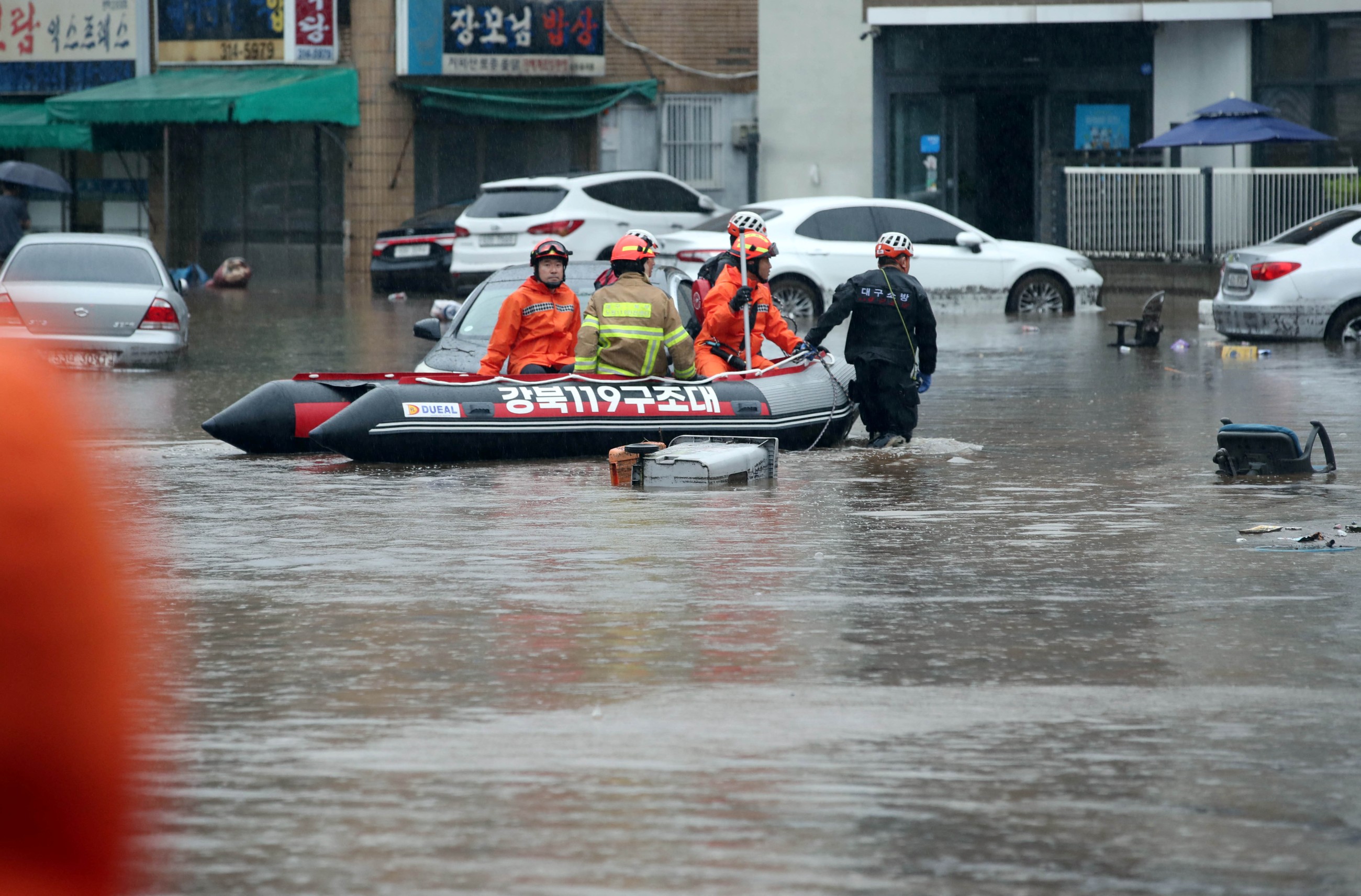 4 dead and 5,000 evacuated as torrential rain lashes South Korea