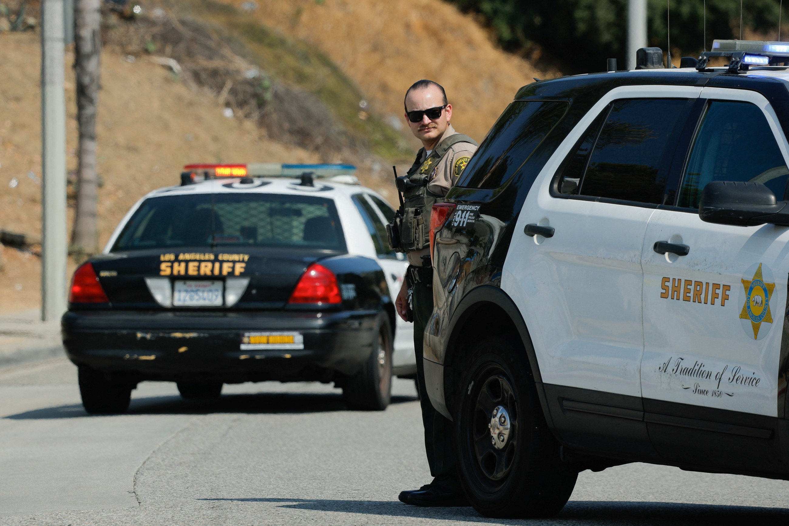 Blast at Los Angeles sheriff's facility kills three deputies
