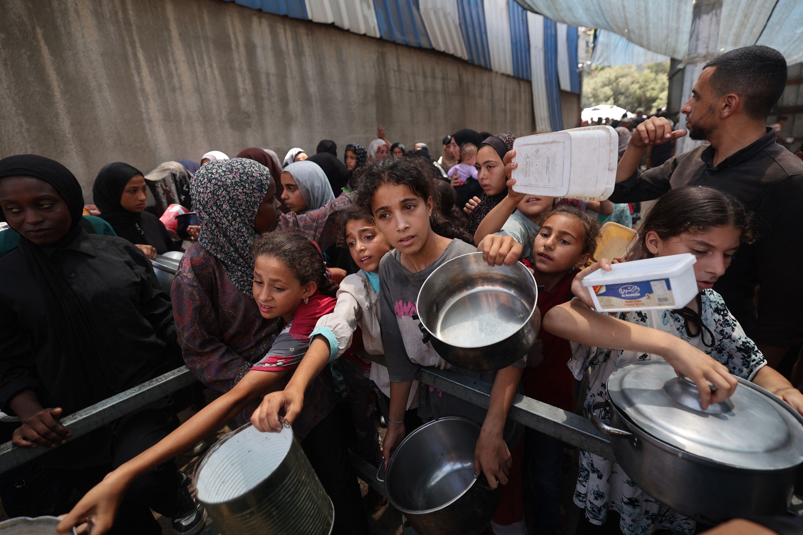 39 more Palestinians shot dead trying to reach food distribution sites