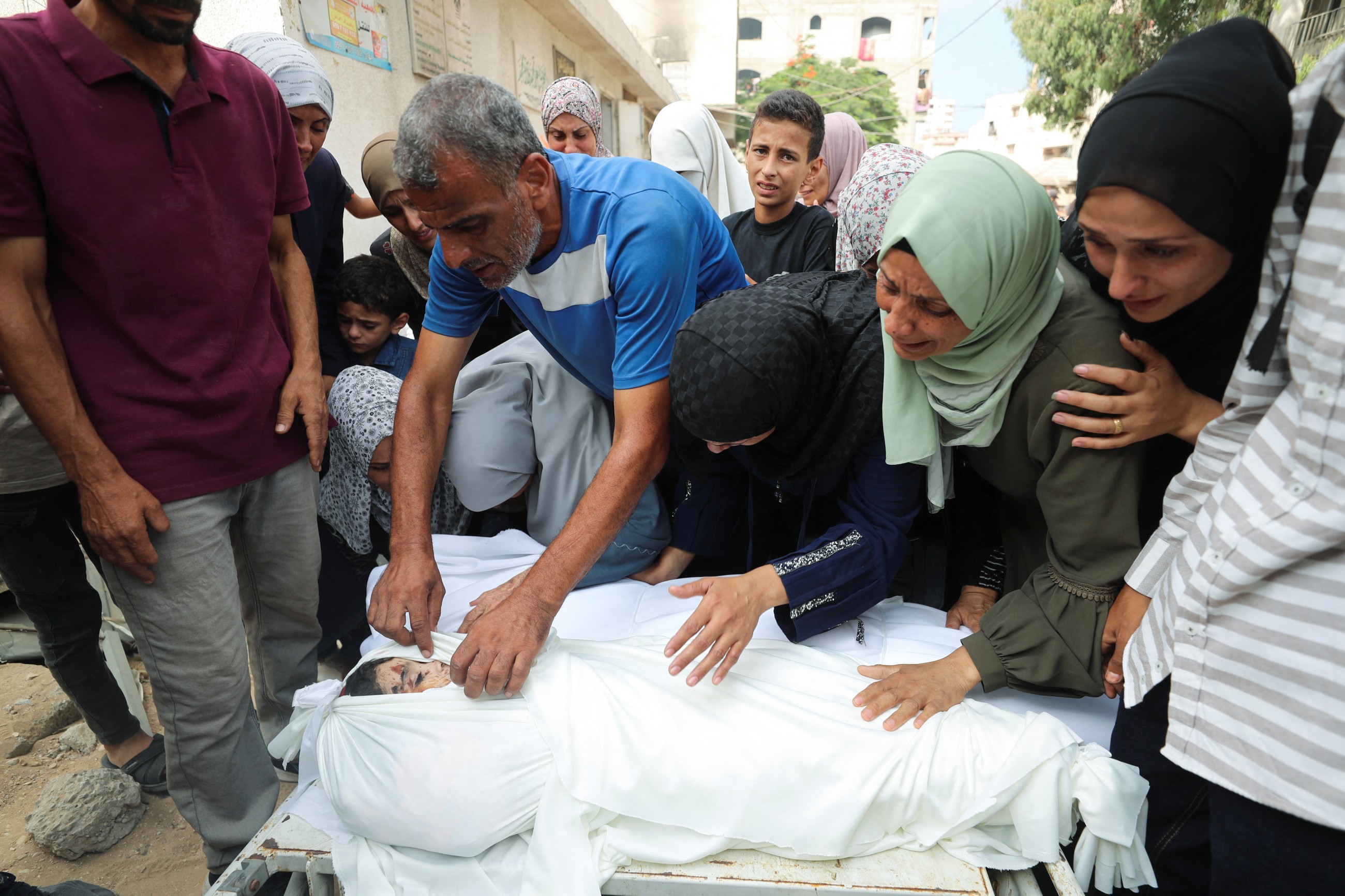 UK, France and 23 other countries call for immediate end to Gaza war