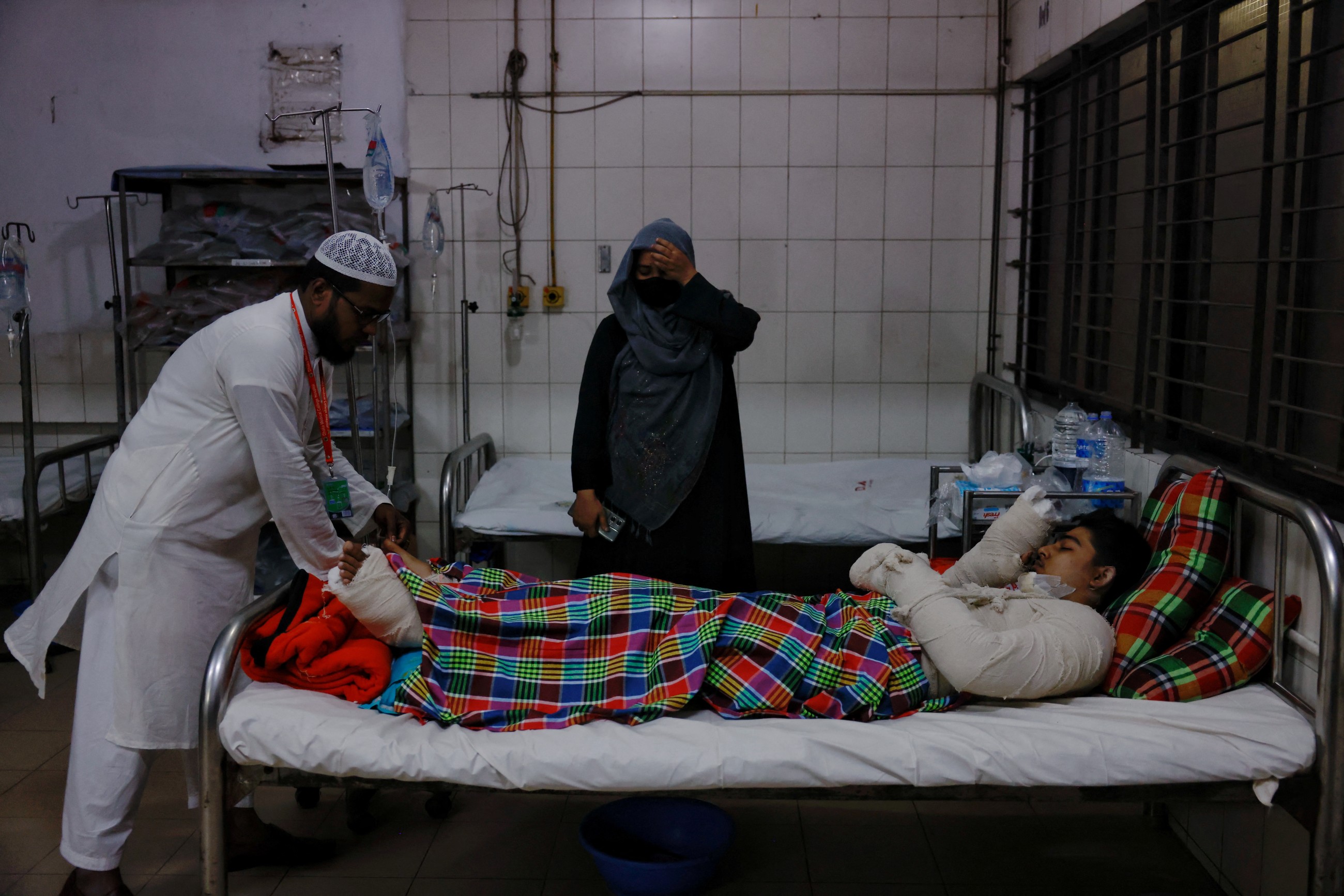 Bangladesh mourns as toll from jet crash at school hits 31