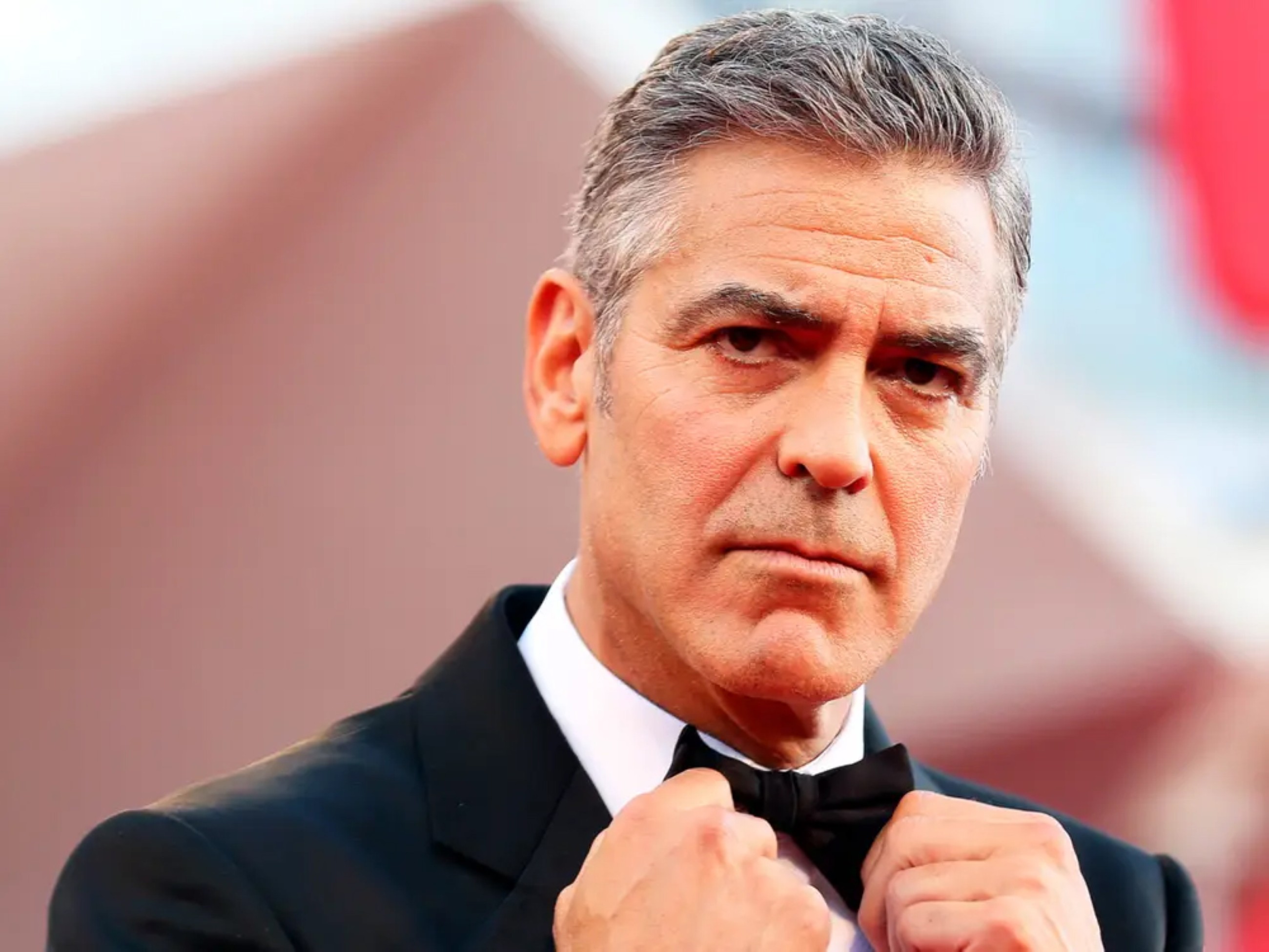 Hunter curses out Clooney for pushing dad out of race