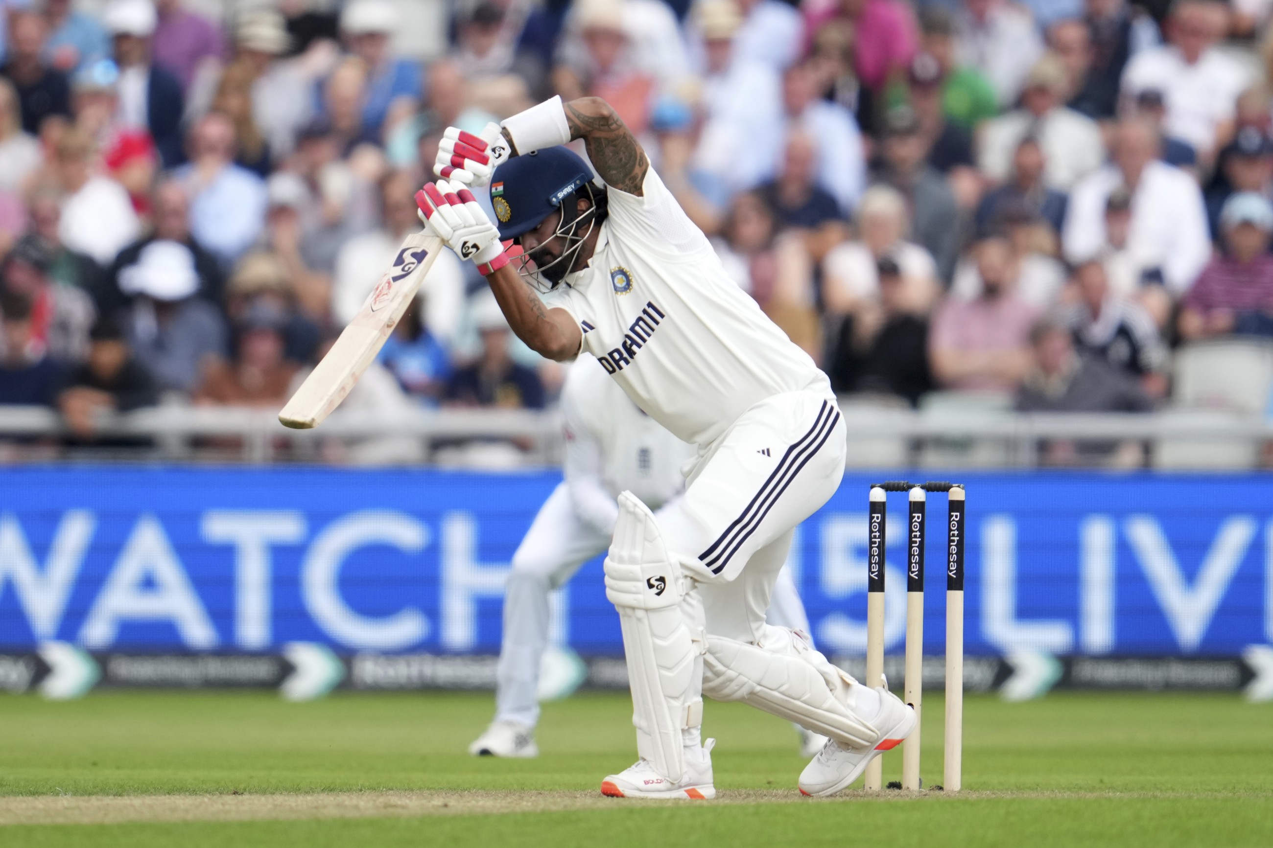 England bowl in fourth Test as India pick Bumrah