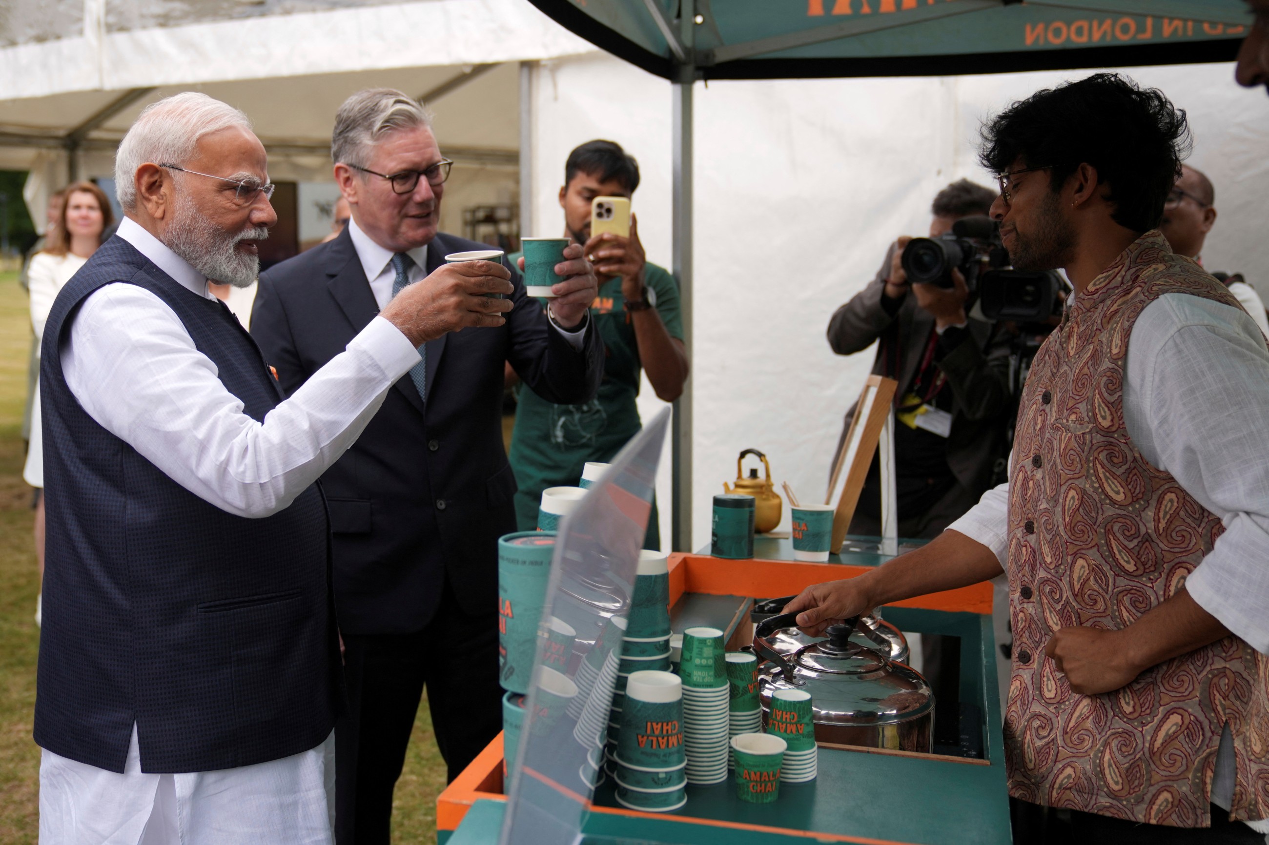 British, Indian PMs sign landmark free trade pact